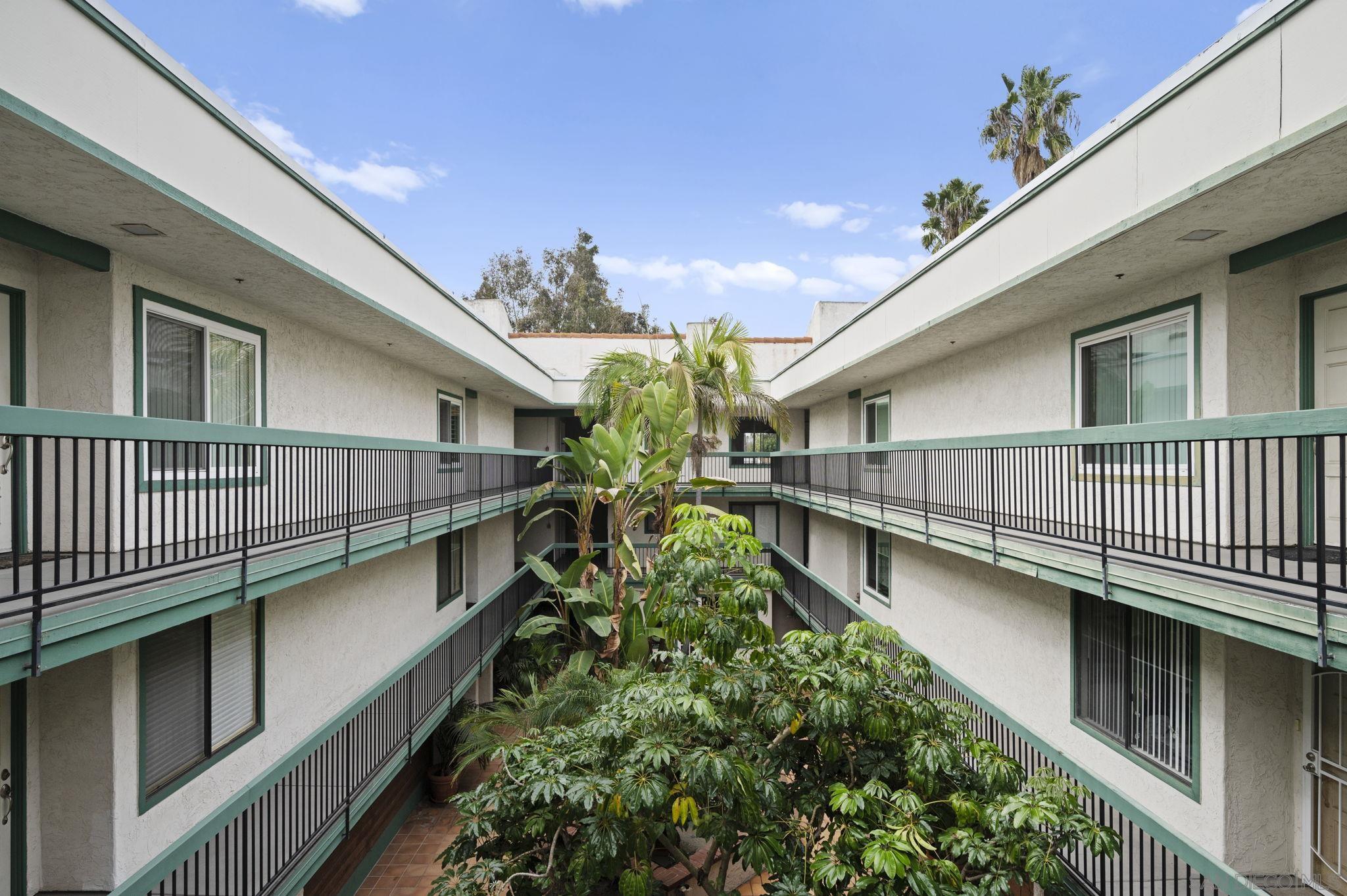 Detail Gallery Image 33 of 37 For 5525  Shasta Ln  #301,  La Mesa,  CA 91942 - 2 Beds | 2 Baths