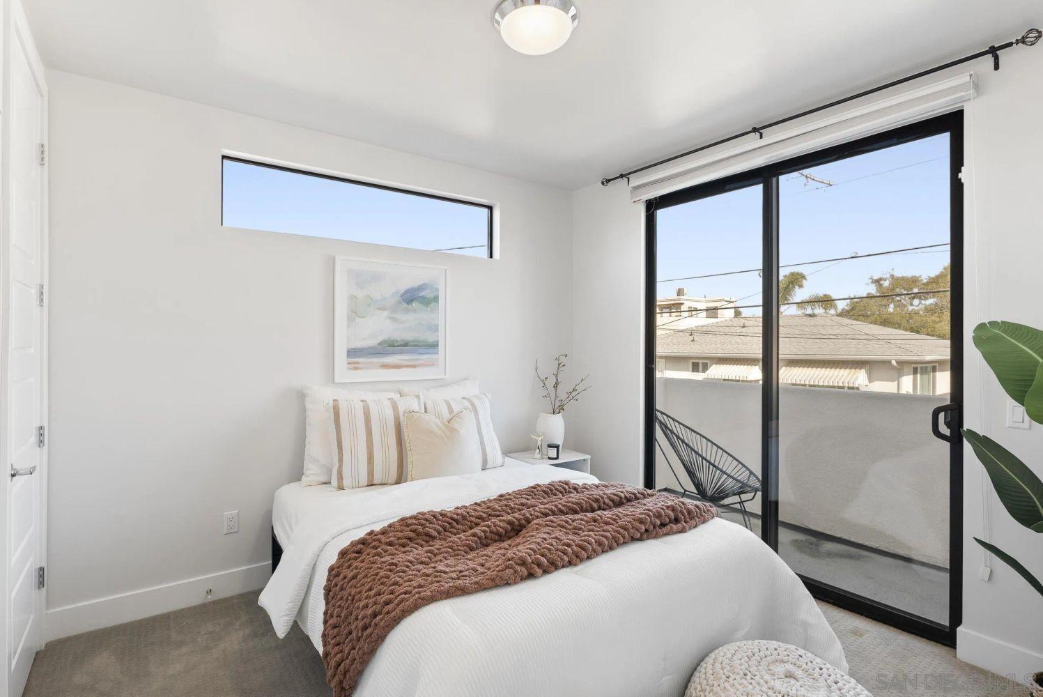 Detail Gallery Image 16 of 22 For 3913  Kendall St, San Diego,  CA 92109 - 4 Beds | 3/1 Baths