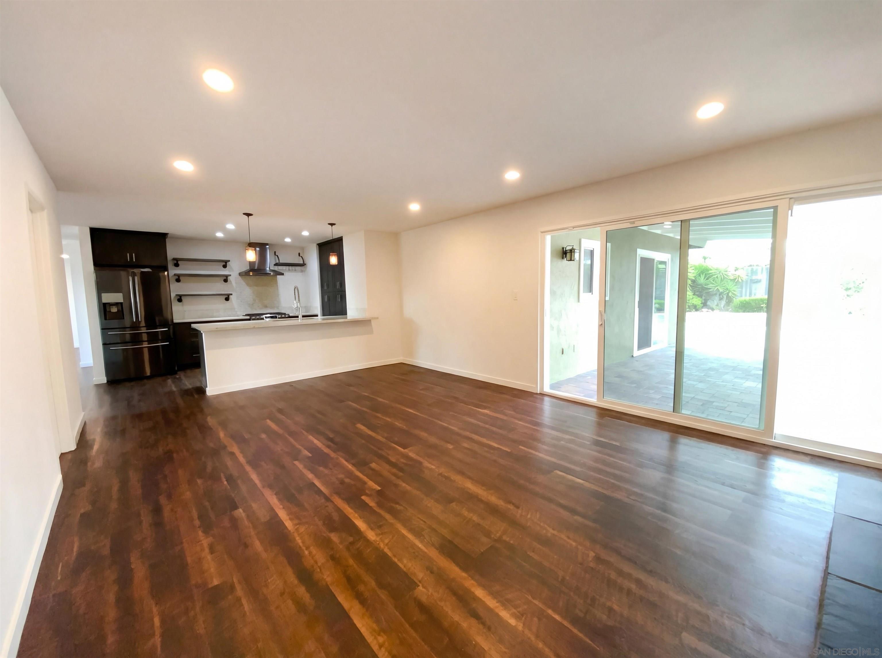 Detail Gallery Image 3 of 19 For 3711  Bonita Glen Ter, Bonita,  CA 91902 - 4 Beds | 2 Baths