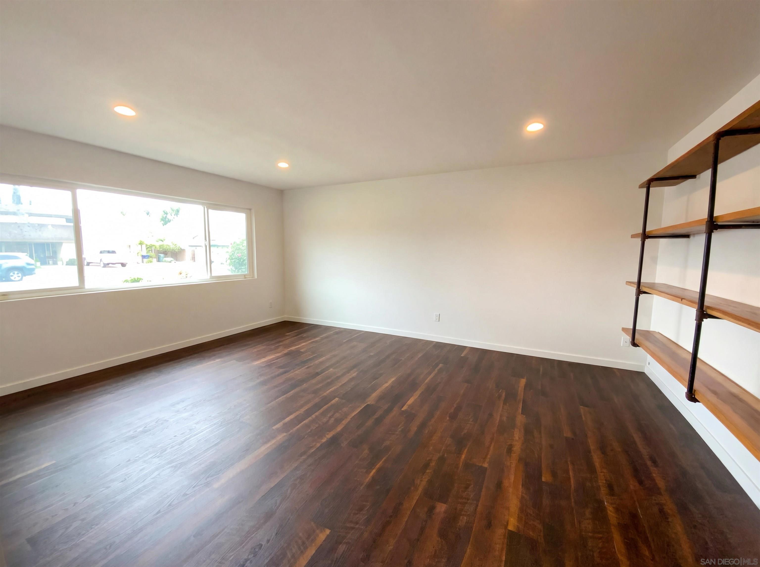 Detail Gallery Image 7 of 19 For 3711  Bonita Glen Ter, Bonita,  CA 91902 - 4 Beds | 2 Baths