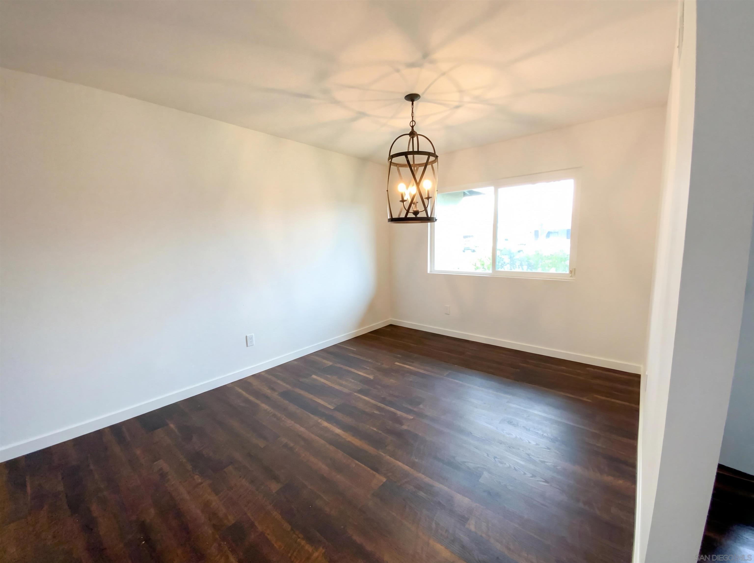 Detail Gallery Image 8 of 19 For 3711  Bonita Glen Ter, Bonita,  CA 91902 - 4 Beds | 2 Baths