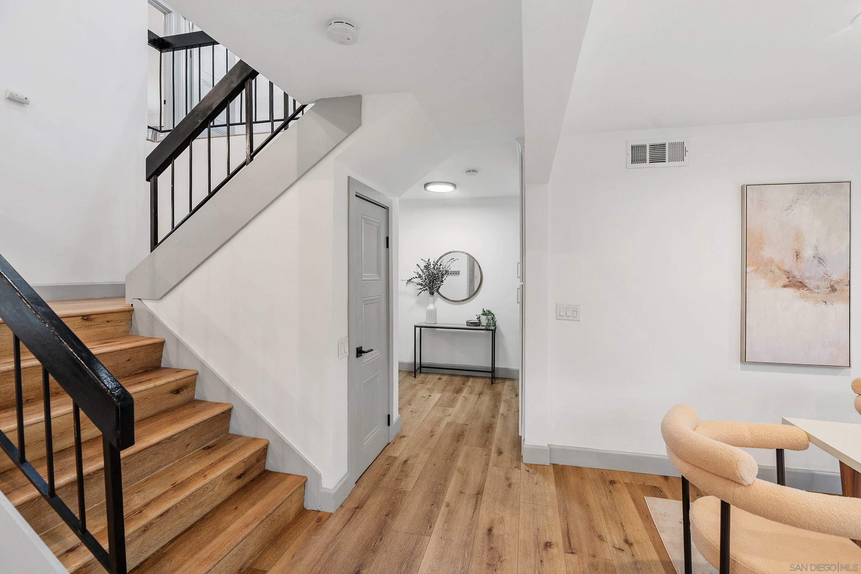 Detail Gallery Image 7 of 45 For 13233  Gunner Ave, San Diego,  CA 92129 - 5 Beds | 2/1 Baths