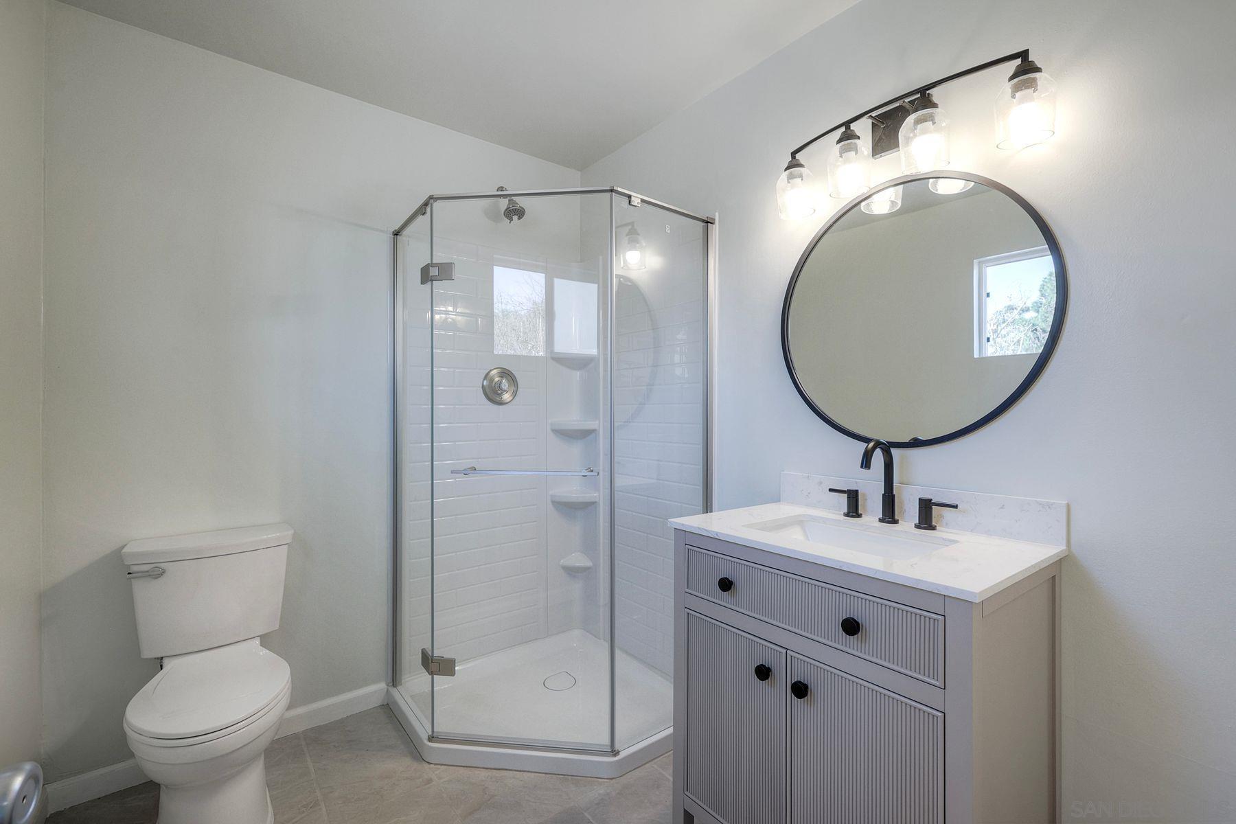 Detail Gallery Image 15 of 56 For 2371-75  Berry Street, Lemon Grove,  CA 91945 - 4 Beds | 3 Baths