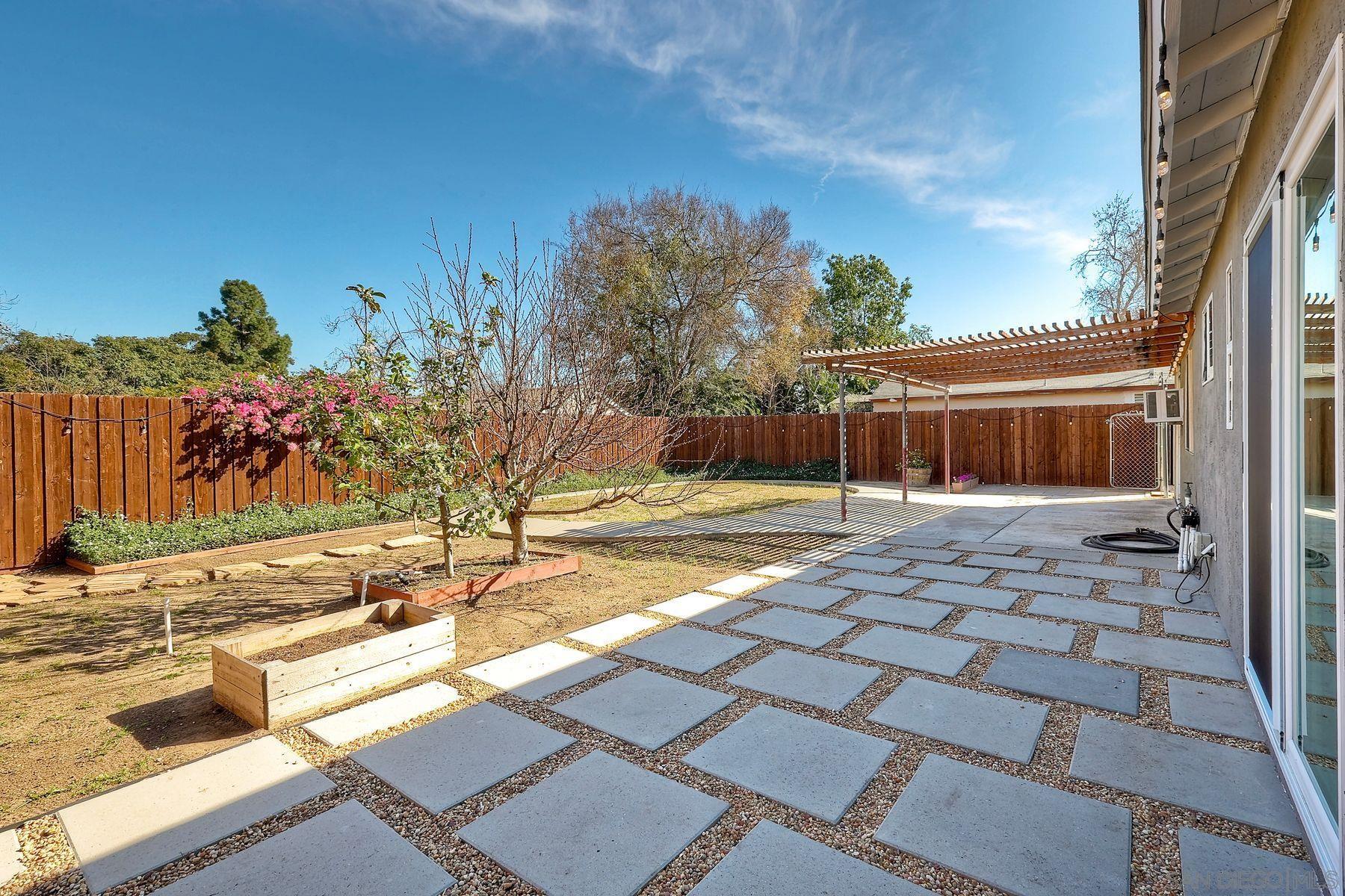 Detail Gallery Image 23 of 56 For 2371-75  Berry Street, Lemon Grove,  CA 91945 - 4 Beds | 3 Baths