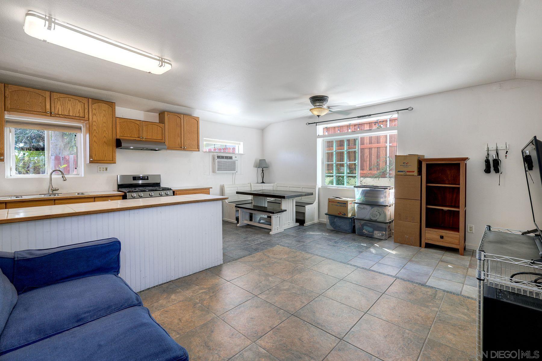 Detail Gallery Image 27 of 56 For 2371-75  Berry Street, Lemon Grove,  CA 91945 - 4 Beds | 3 Baths