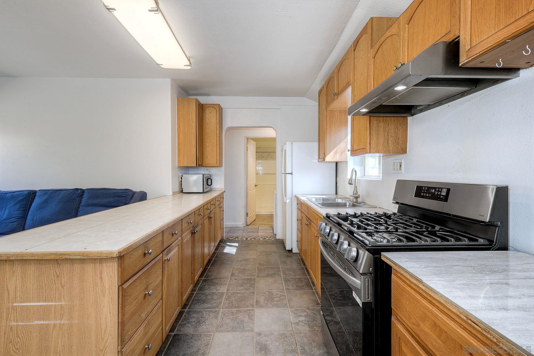 Detail Gallery Image 29 of 56 For 2371-75  Berry Street, Lemon Grove,  CA 91945 - 4 Beds | 3 Baths