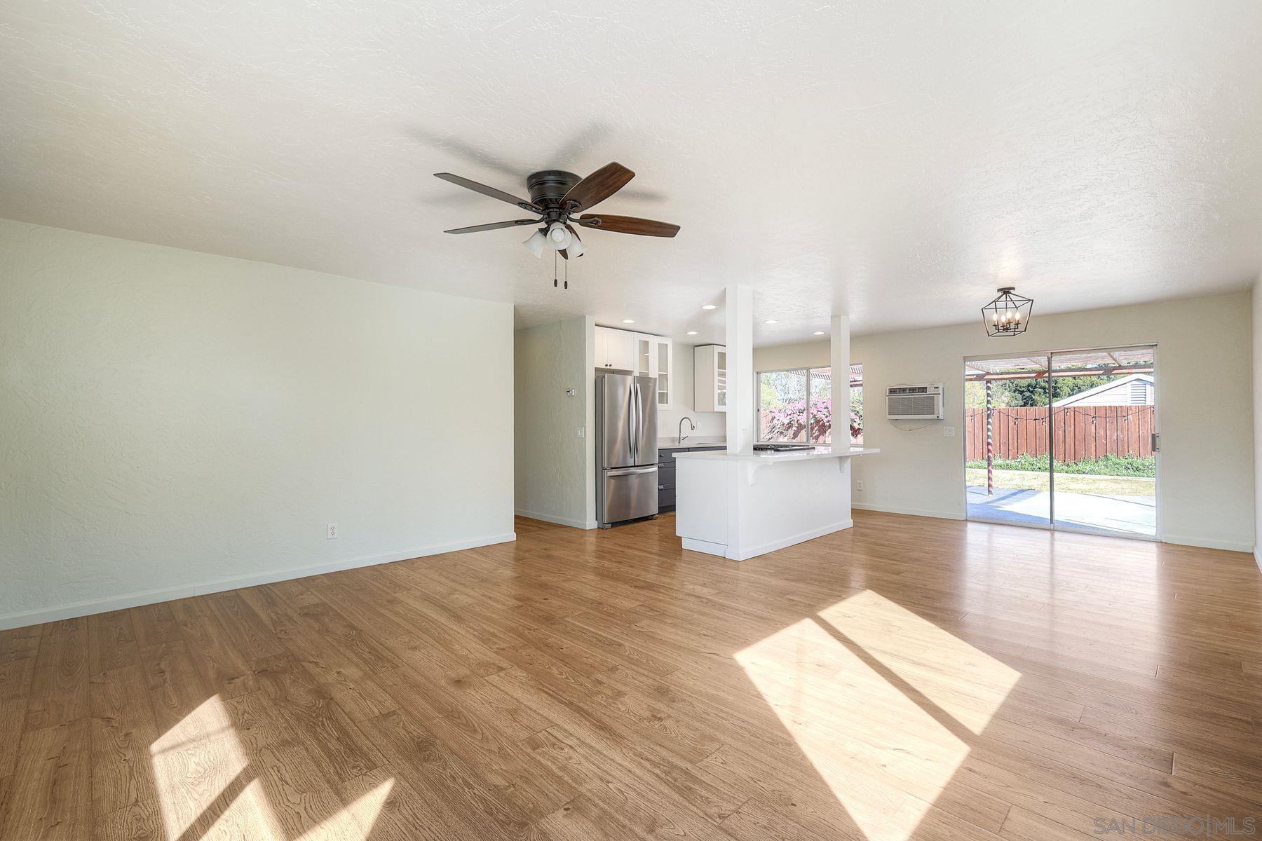 Detail Gallery Image 4 of 56 For 2371-75  Berry Street, Lemon Grove,  CA 91945 - 4 Beds | 3 Baths