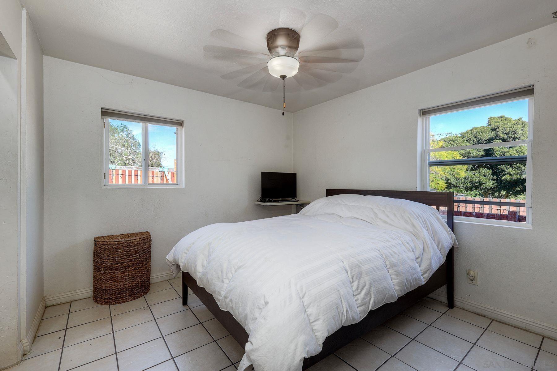 Detail Gallery Image 33 of 56 For 2371-75  Berry Street, Lemon Grove,  CA 91945 - 4 Beds | 3 Baths