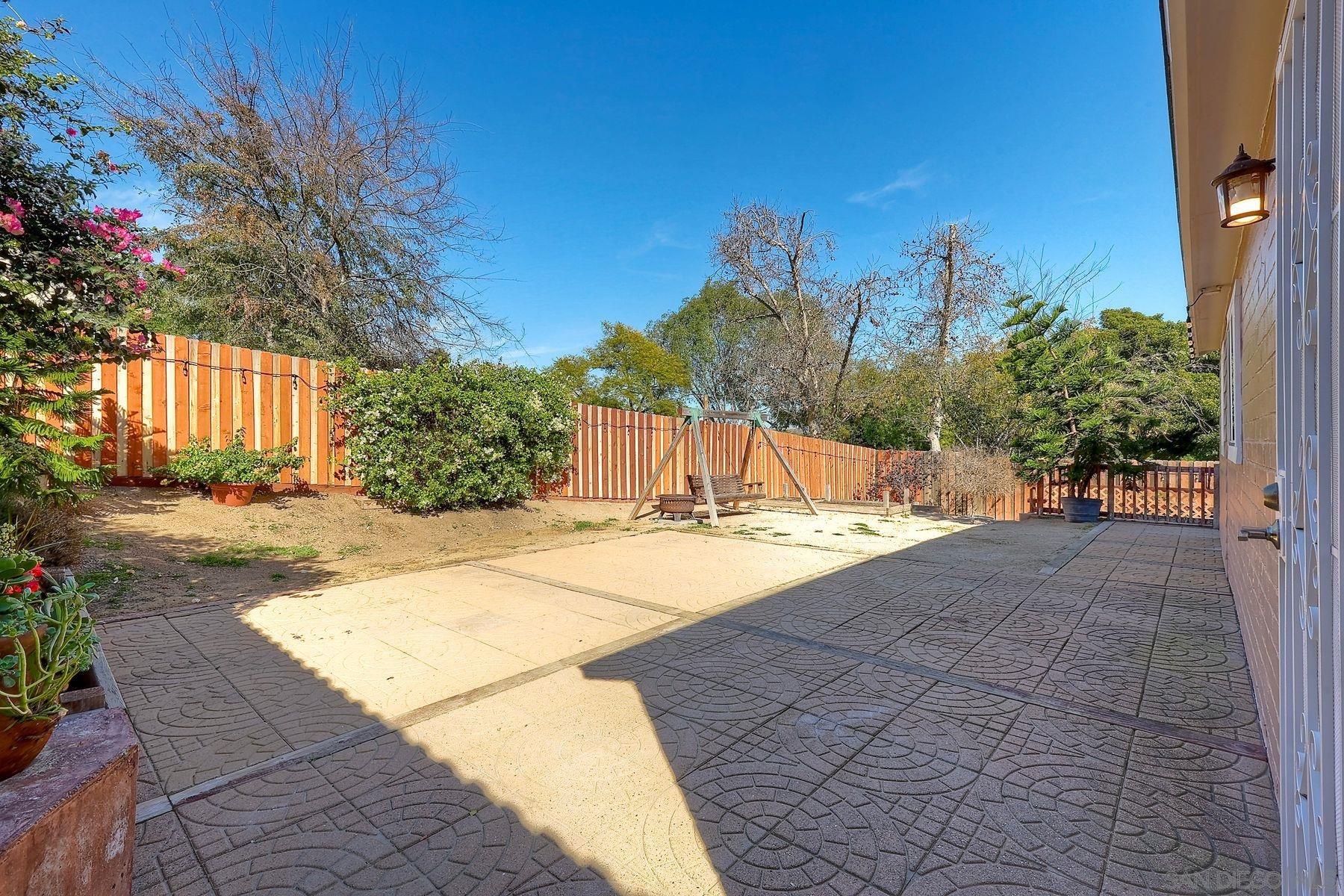 Detail Gallery Image 35 of 56 For 2371-75  Berry Street, Lemon Grove,  CA 91945 - 4 Beds | 3 Baths