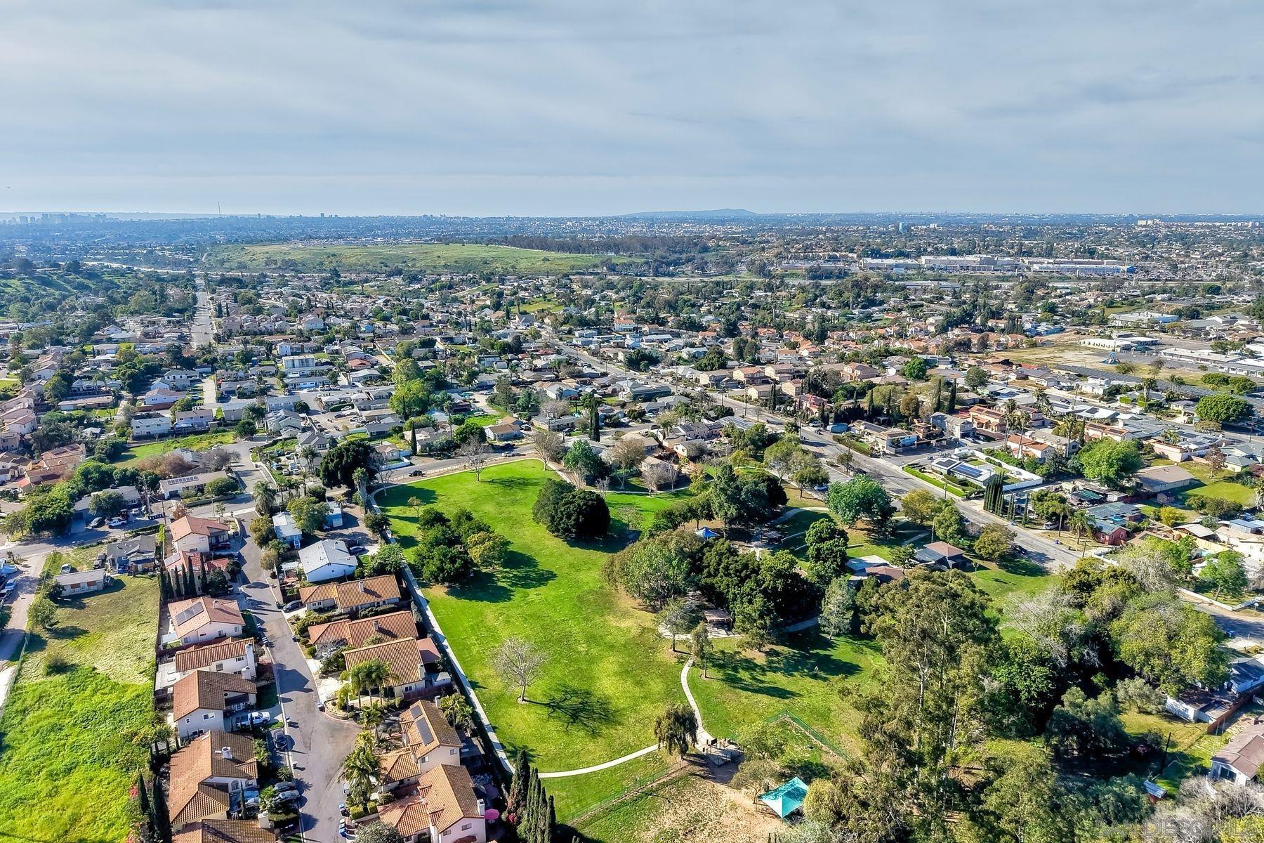 Detail Gallery Image 52 of 56 For 2371-75  Berry Street, Lemon Grove,  CA 91945 - 4 Beds | 3 Baths
