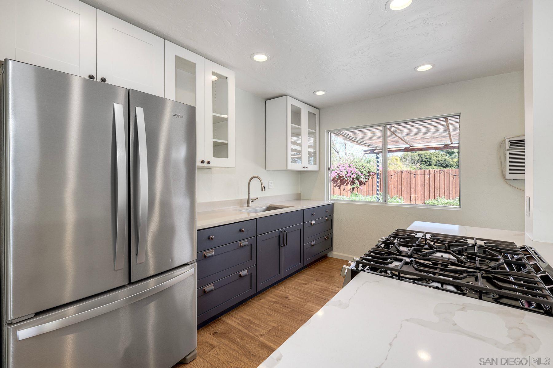 Detail Gallery Image 10 of 56 For 2371-75  Berry Street, Lemon Grove,  CA 91945 - 4 Beds | 3 Baths