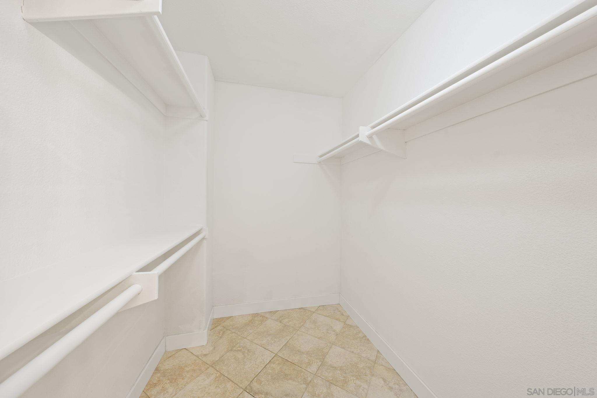 Detail Gallery Image 20 of 38 For 12559  El Camino Real B, San Diego,  CA 92130 - 2 Beds | 2/1 Baths