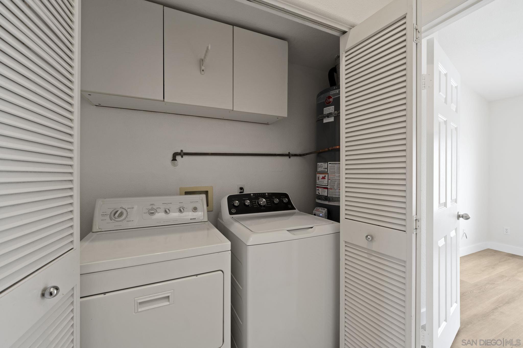 Detail Gallery Image 24 of 38 For 12559  El Camino Real B, San Diego,  CA 92130 - 2 Beds | 2/1 Baths