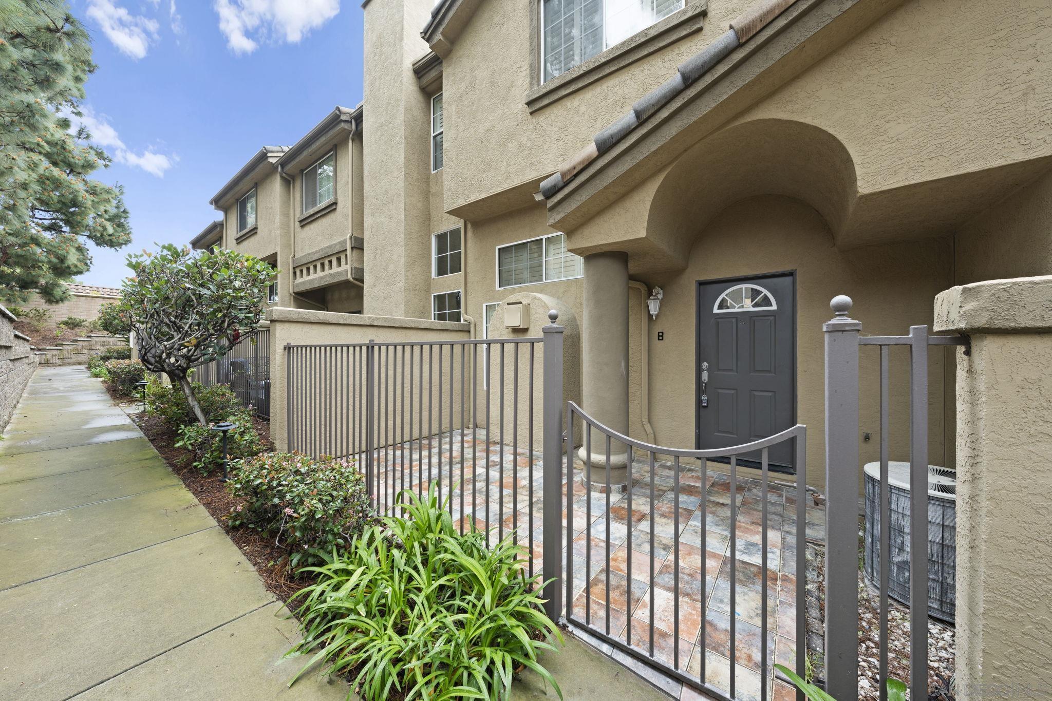 Detail Gallery Image 28 of 38 For 12559  El Camino Real B, San Diego,  CA 92130 - 2 Beds | 2/1 Baths