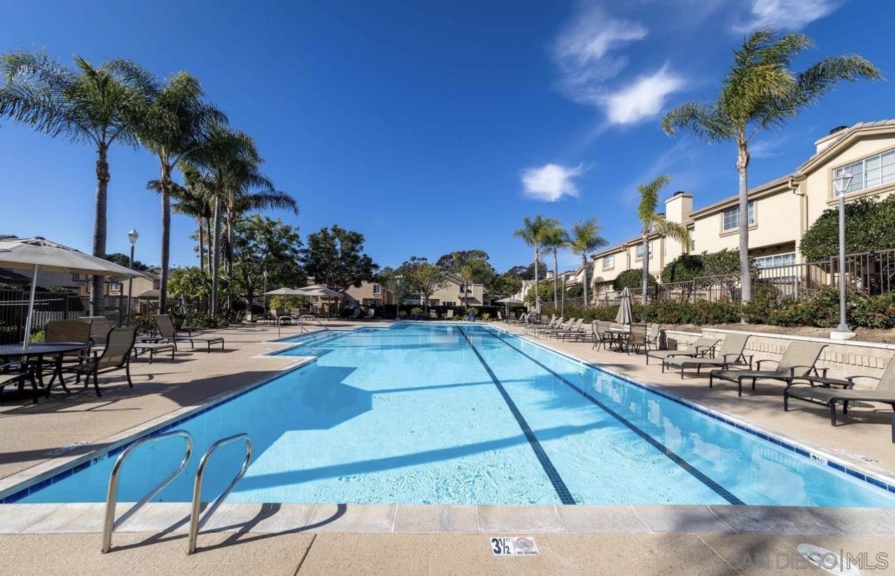 Detail Gallery Image 35 of 38 For 12559  El Camino Real B, San Diego,  CA 92130 - 2 Beds | 2/1 Baths