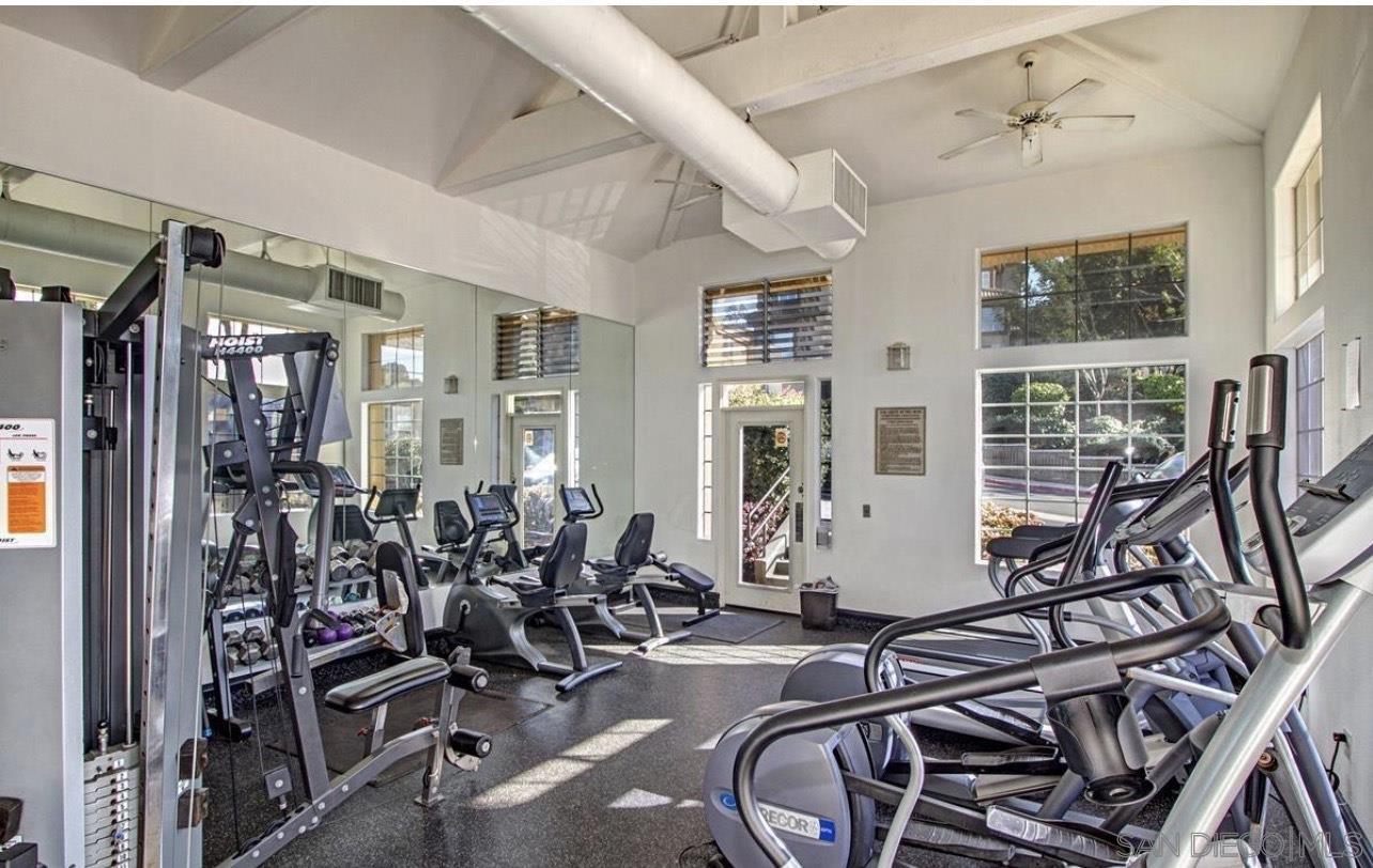 Detail Gallery Image 36 of 38 For 12559  El Camino Real B, San Diego,  CA 92130 - 2 Beds | 2/1 Baths