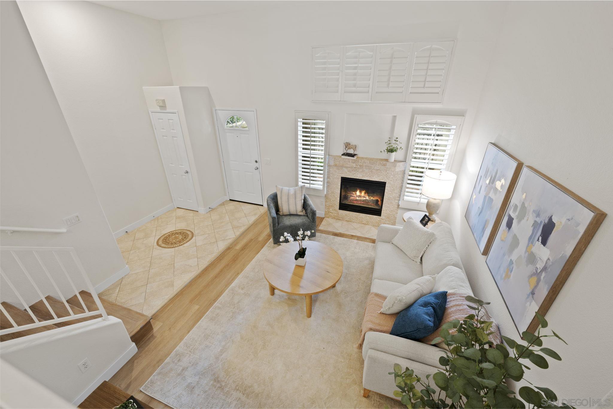 Detail Gallery Image 8 of 38 For 12559  El Camino Real B, San Diego,  CA 92130 - 2 Beds | 2/1 Baths