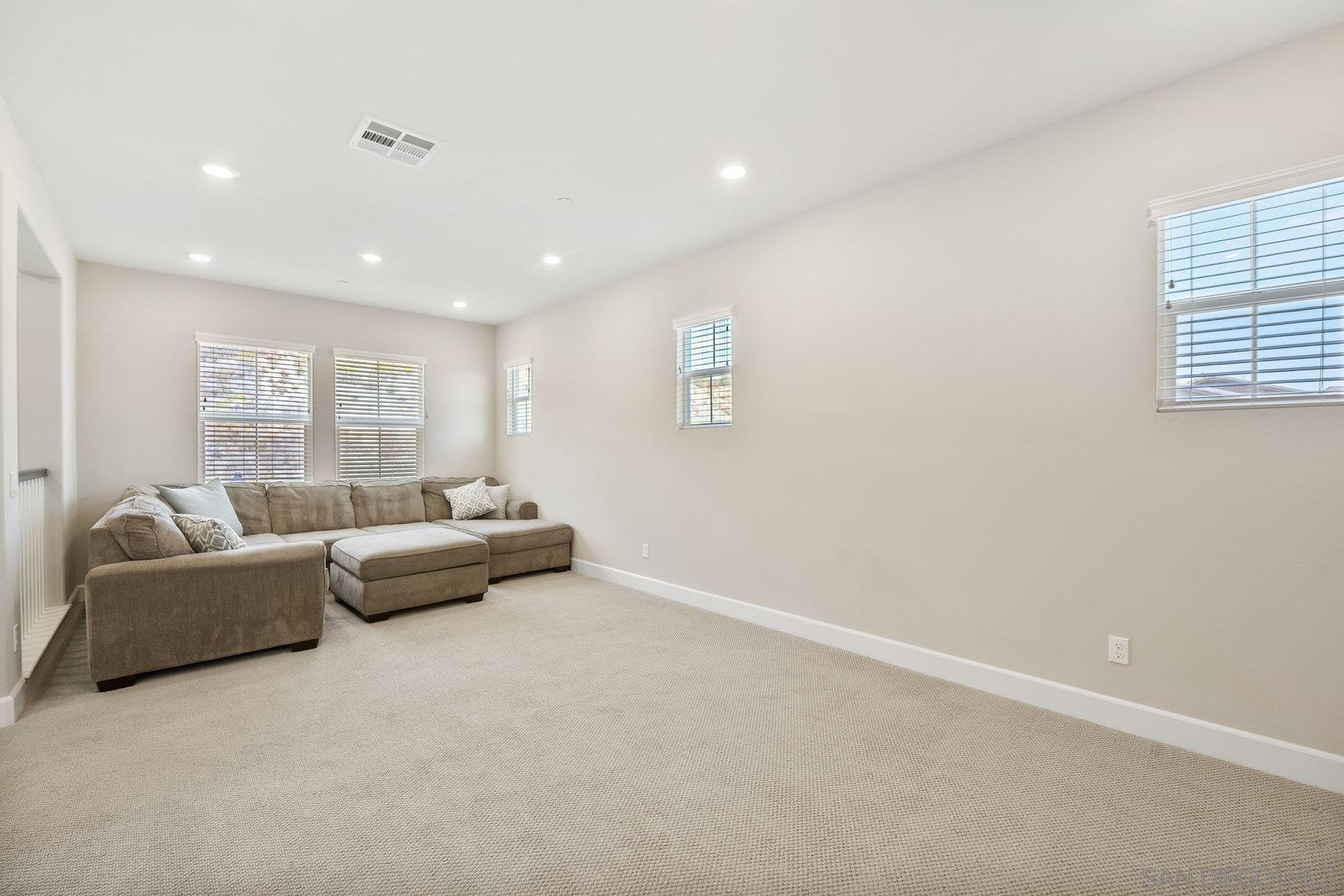 Detail Gallery Image 19 of 61 For 3068  Mimlus Pl, Escondido,  CA 92029 - 4 Beds | 3/1 Baths