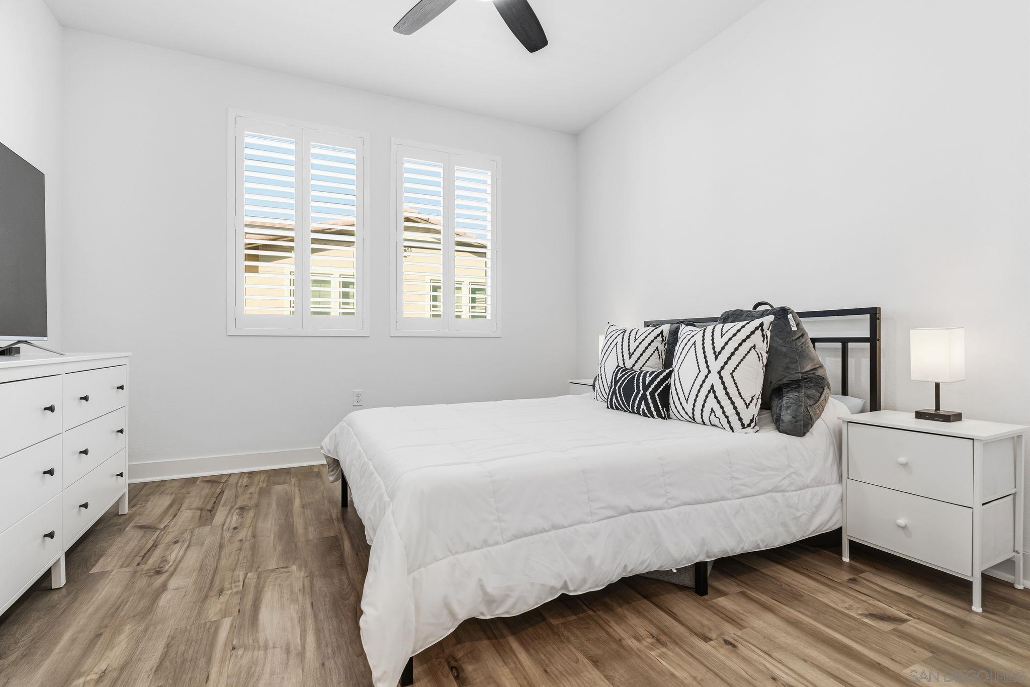 Detail Gallery Image 13 of 49 For 8691  Barbados Ln, Santee,  CA 92071 - 3 Beds | 3 Baths