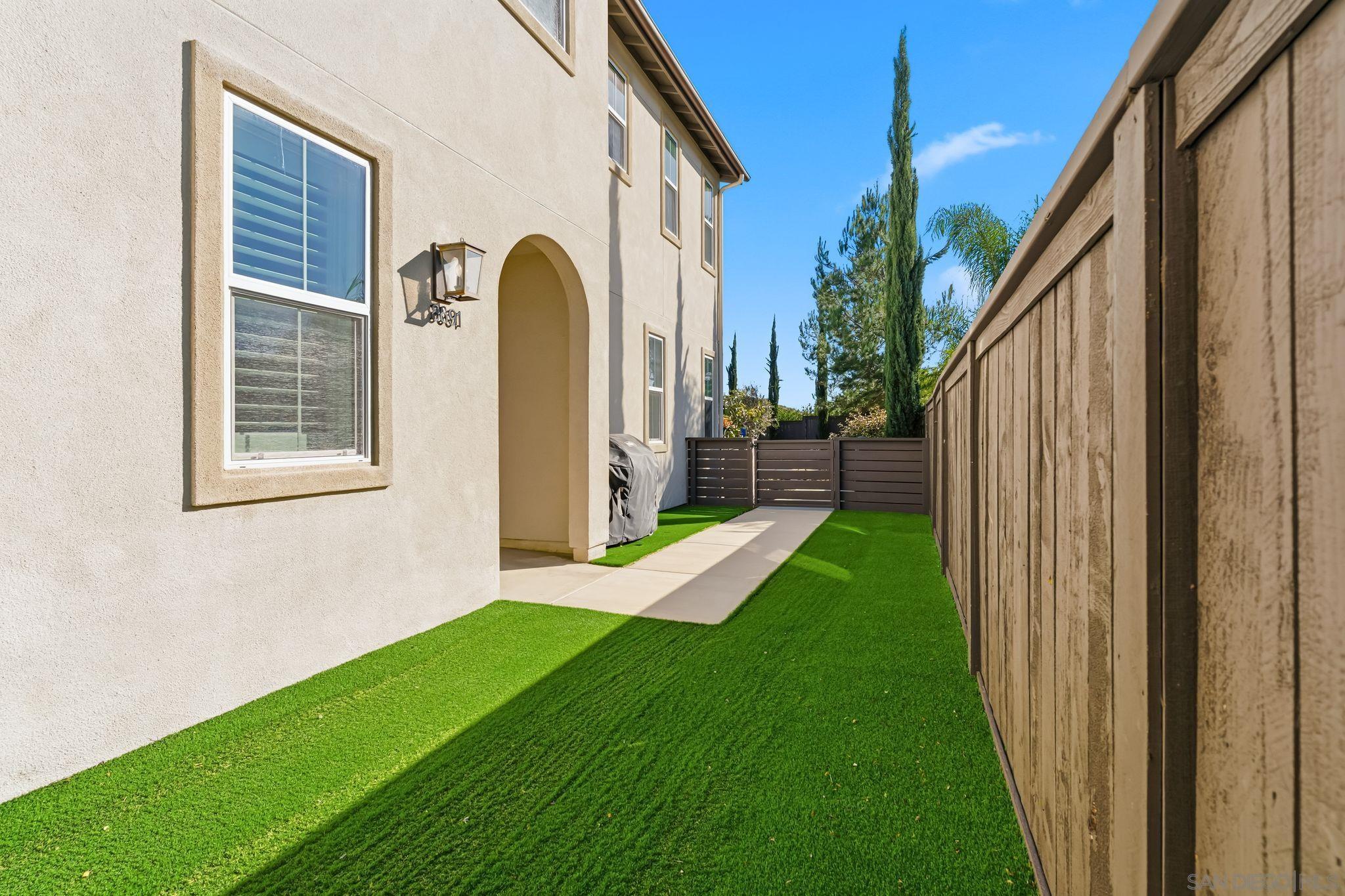 Detail Gallery Image 18 of 49 For 8691  Barbados Ln, Santee,  CA 92071 - 3 Beds | 3 Baths