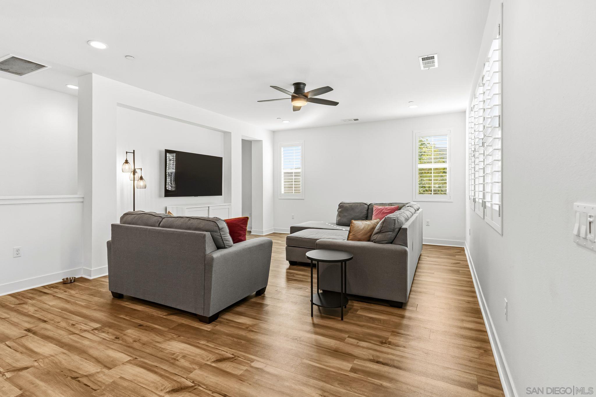 Detail Gallery Image 19 of 49 For 8691  Barbados Ln, Santee,  CA 92071 - 3 Beds | 3 Baths