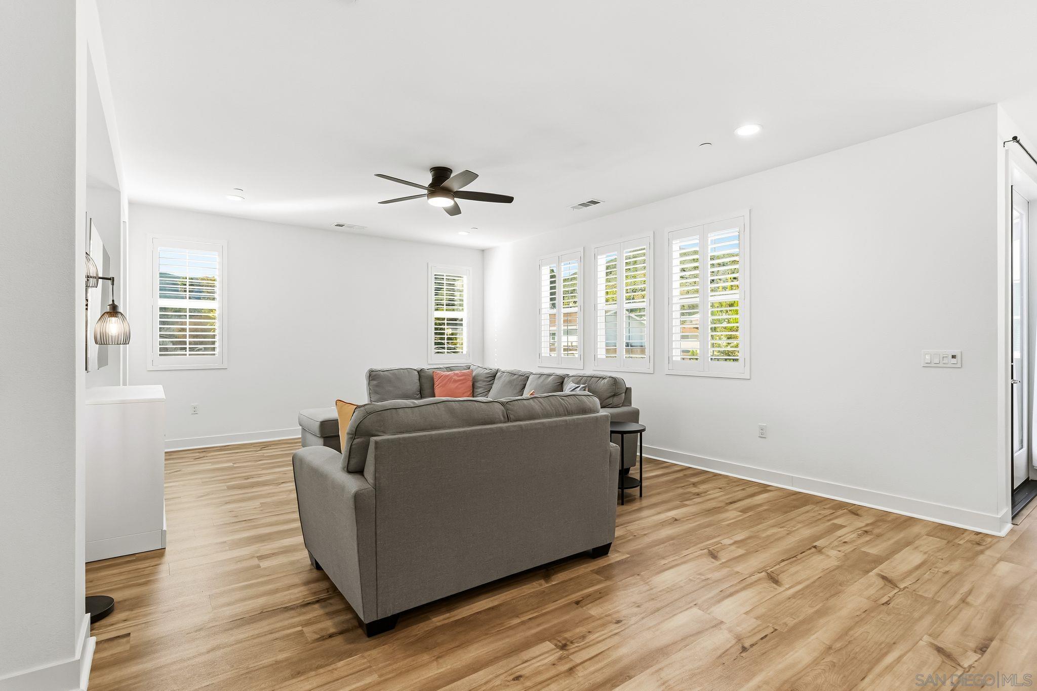 Detail Gallery Image 20 of 49 For 8691  Barbados Ln, Santee,  CA 92071 - 3 Beds | 3 Baths