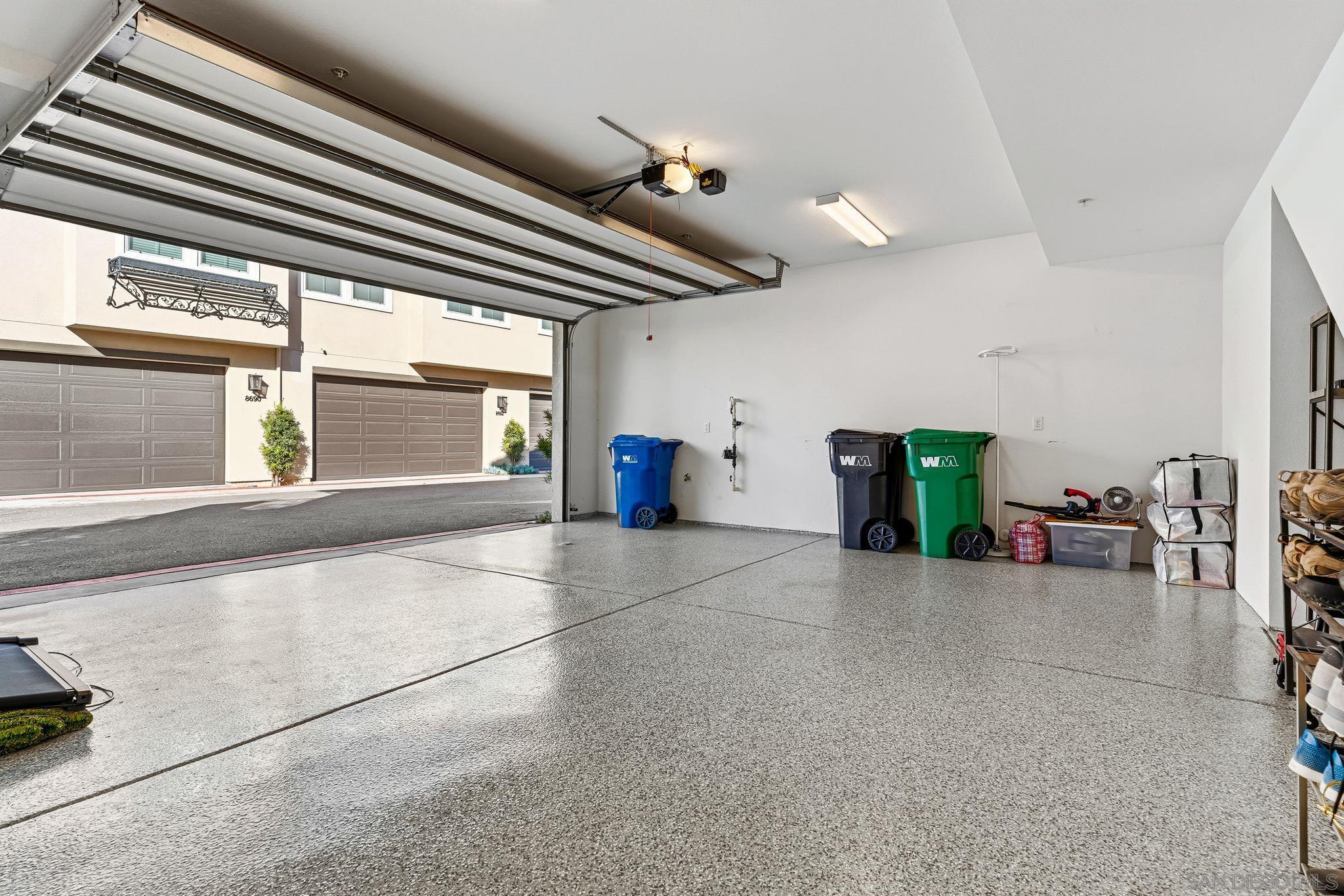 Detail Gallery Image 39 of 49 For 8691  Barbados Ln, Santee,  CA 92071 - 3 Beds | 3 Baths