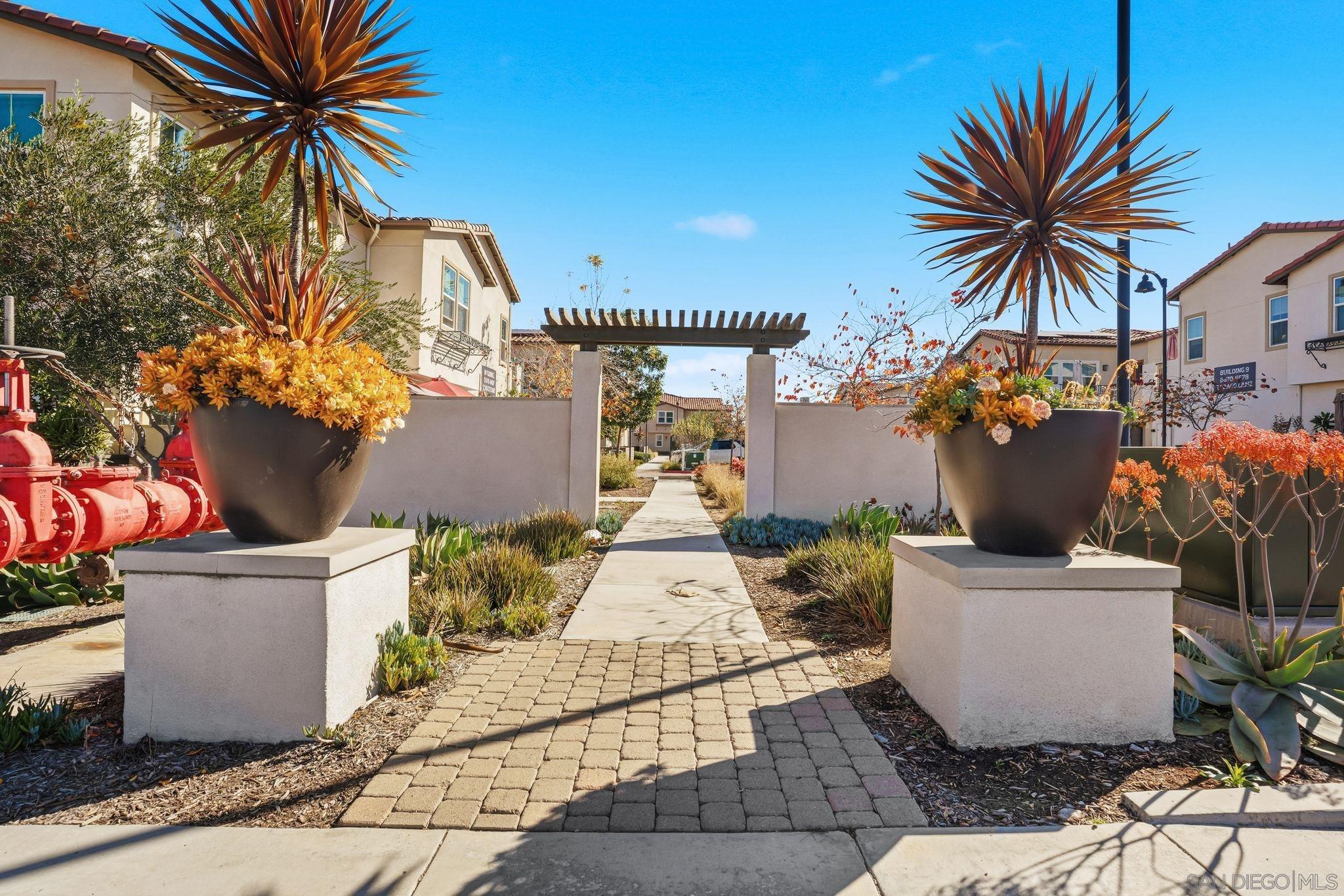 Detail Gallery Image 41 of 49 For 8691  Barbados Ln, Santee,  CA 92071 - 3 Beds | 3 Baths