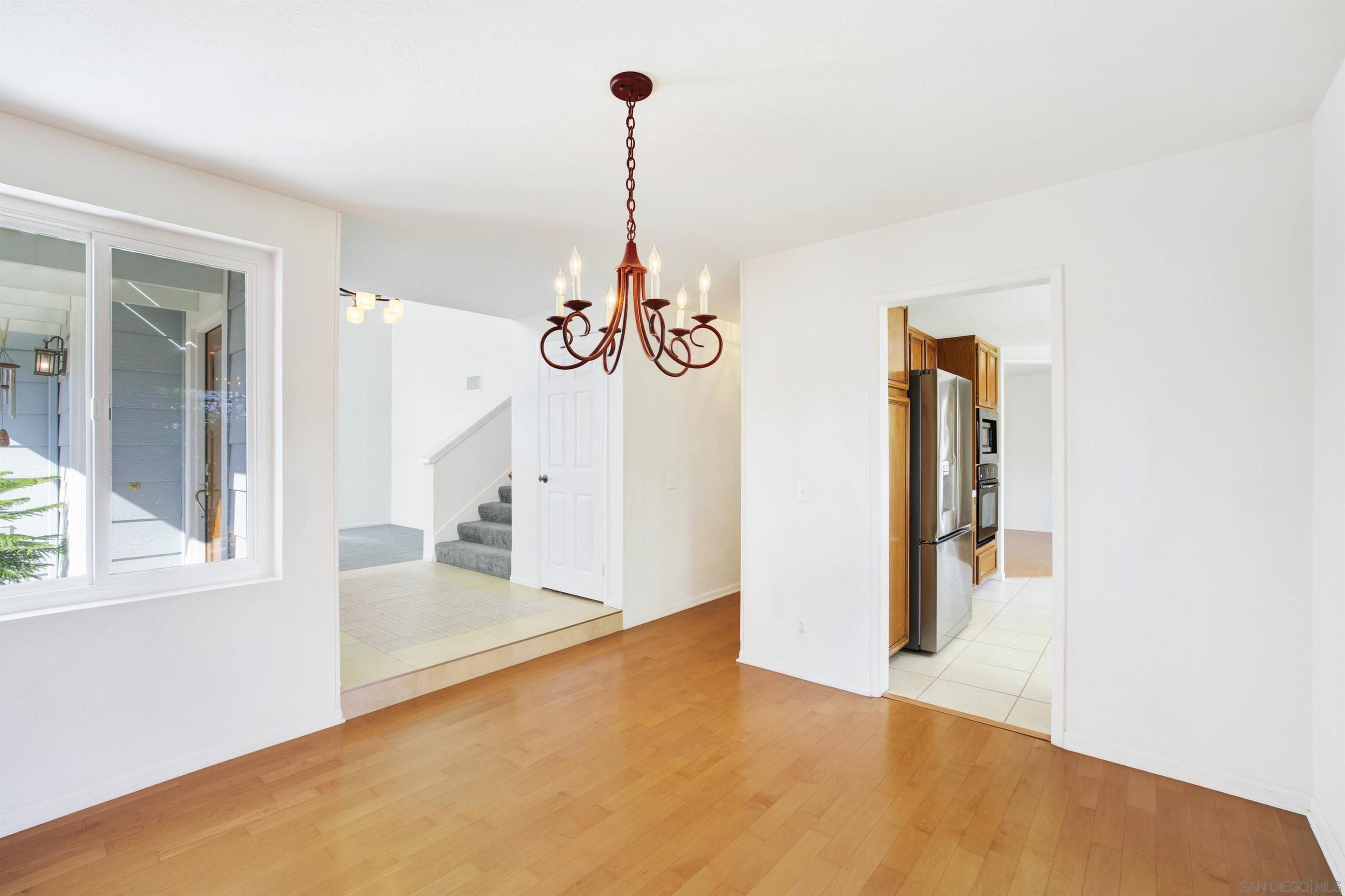 Detail Gallery Image 13 of 54 For 10553  Sunset Ridge Dr, San Diego,  CA 92131 - 4 Beds | 2/1 Baths