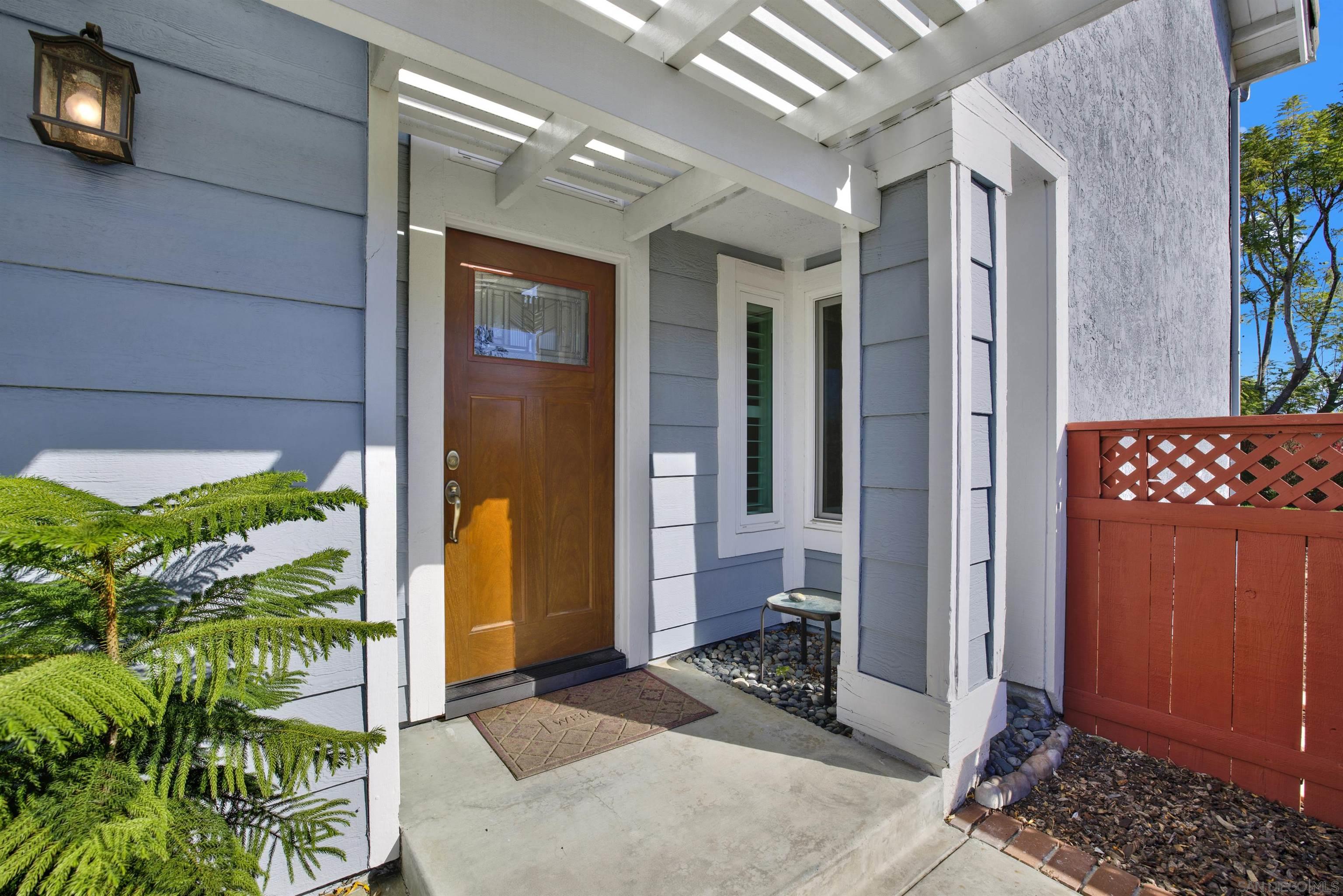 Detail Gallery Image 5 of 54 For 10553  Sunset Ridge Dr, San Diego,  CA 92131 - 4 Beds | 2/1 Baths