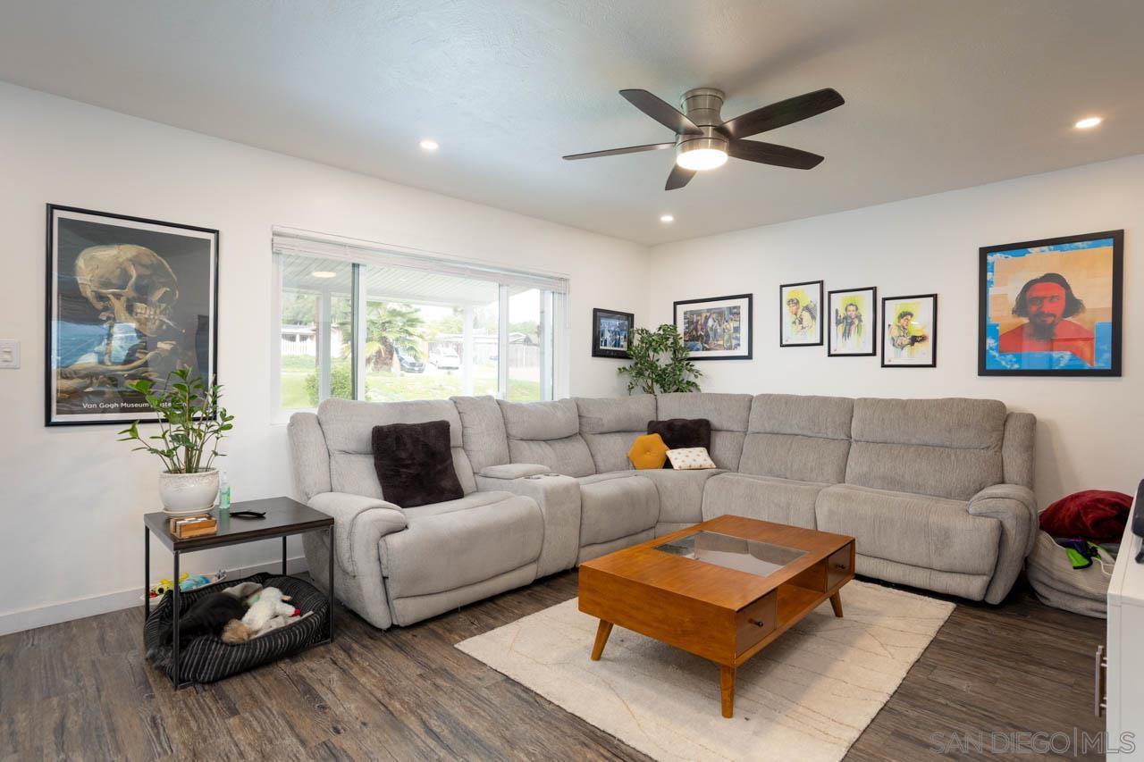 Detail Gallery Image 4 of 36 For 13403  Bubbling Ln, Lakeside,  CA 92040 - 4 Beds | 3 Baths