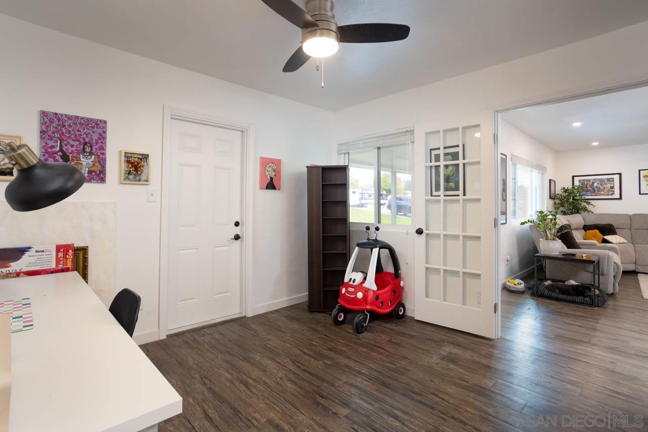 Detail Gallery Image 7 of 36 For 13403  Bubbling Ln, Lakeside,  CA 92040 - 4 Beds | 3 Baths