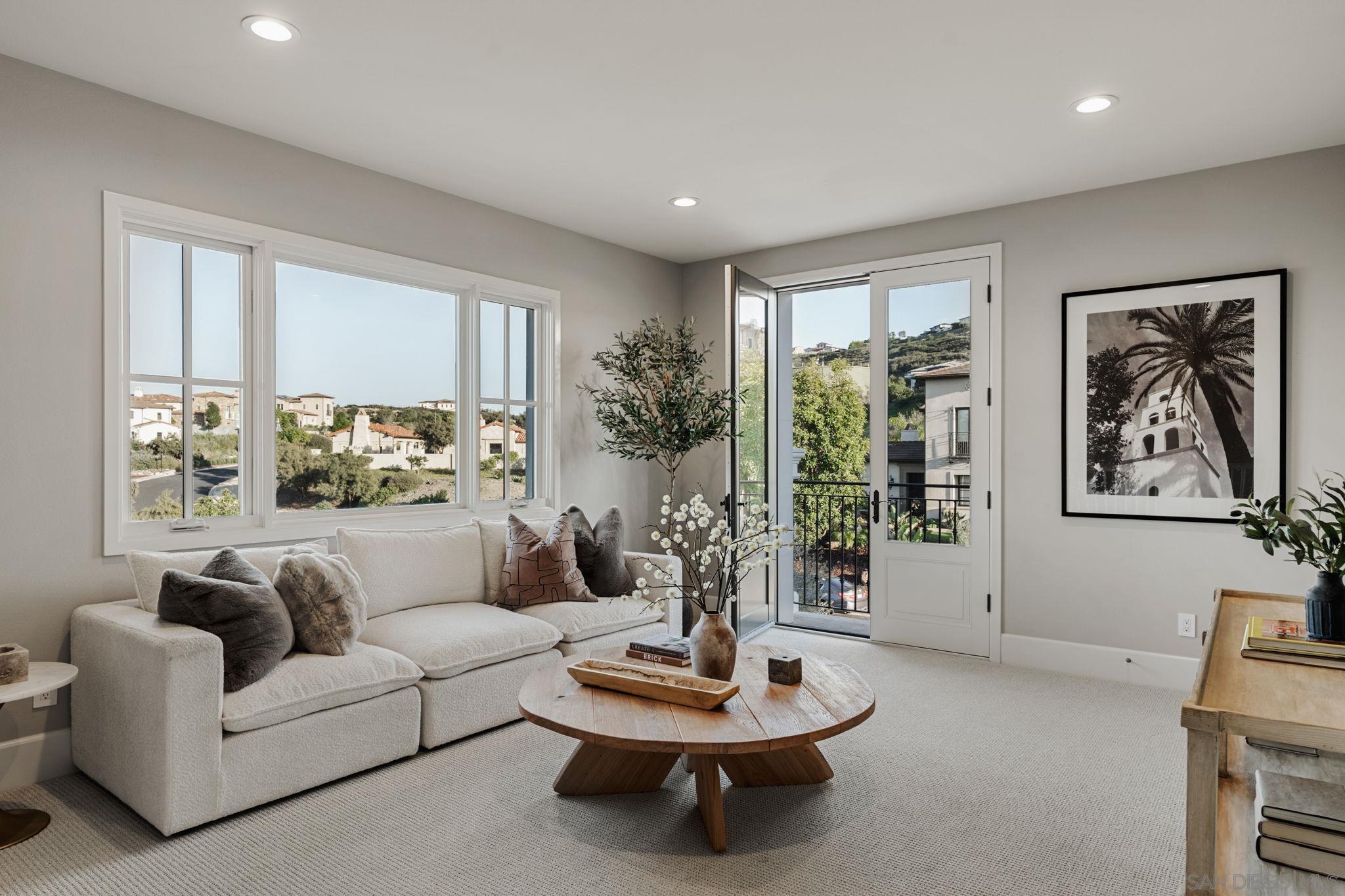 Detail Gallery Image 13 of 30 For 18238  Avenida Apice, Rancho Santa Fe,  CA 92067 - 4 Beds | 4/1 Baths