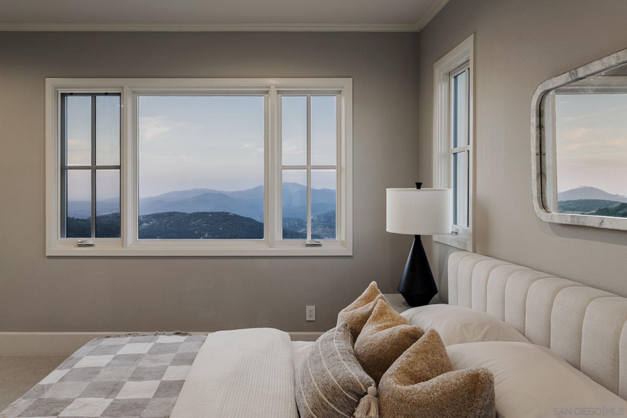 Detail Gallery Image 16 of 30 For 18238  Avenida Apice, Rancho Santa Fe,  CA 92067 - 4 Beds | 4/1 Baths