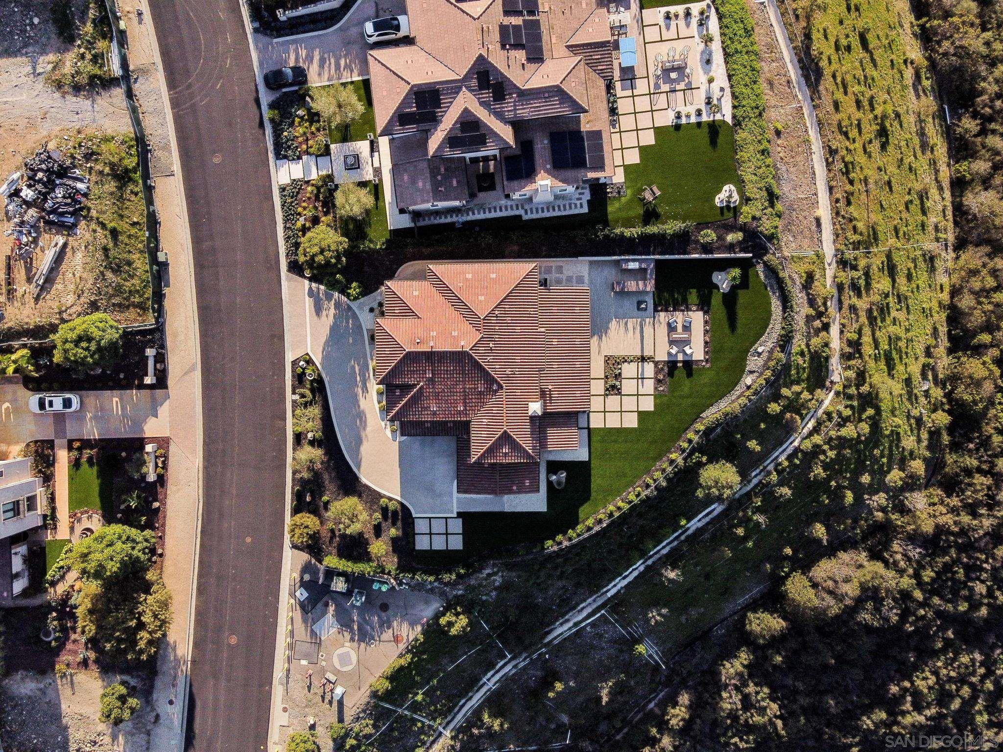 Detail Gallery Image 25 of 30 For 18238  Avenida Apice, Rancho Santa Fe,  CA 92067 - 4 Beds | 4/1 Baths