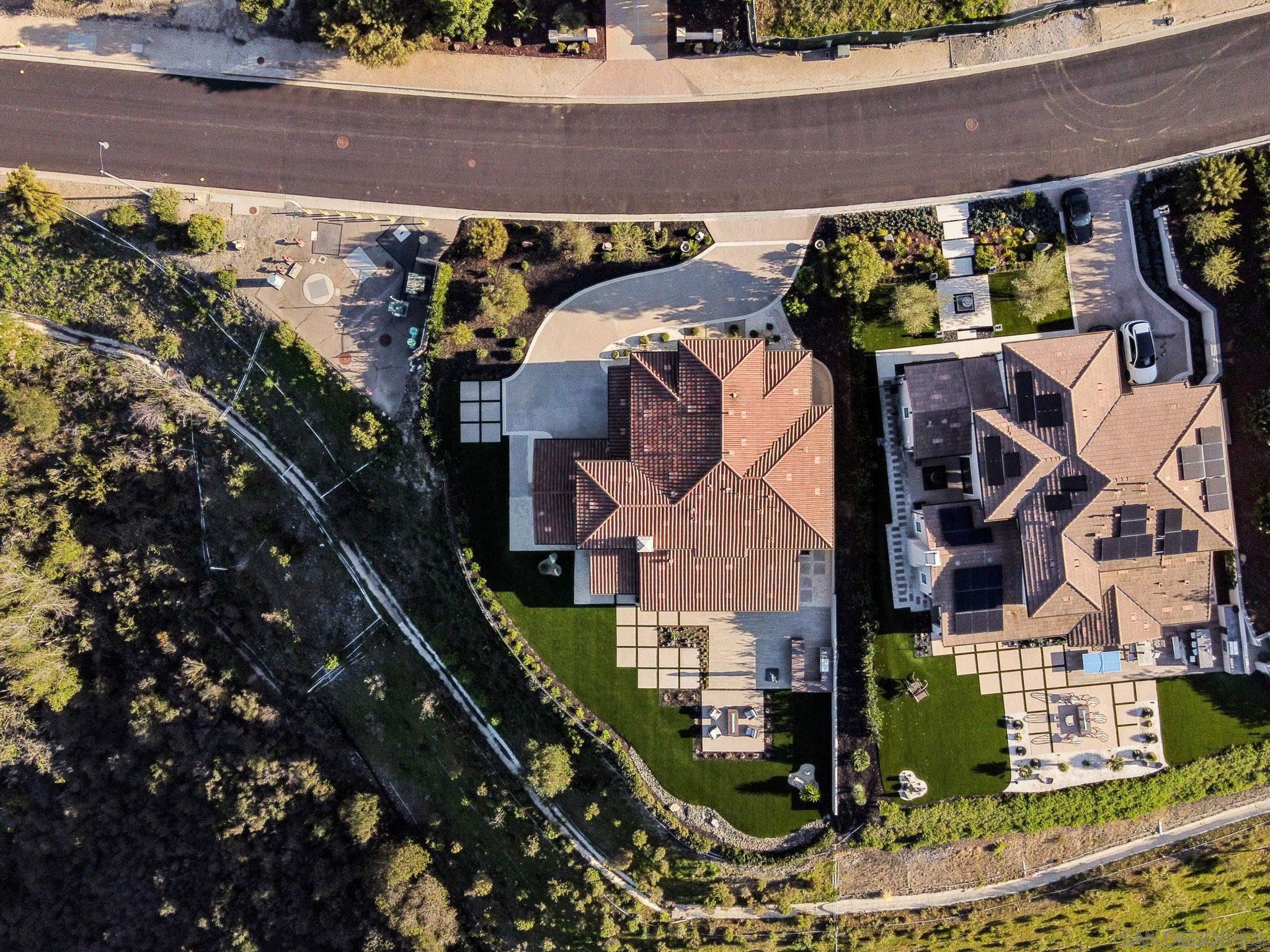 Detail Gallery Image 26 of 30 For 18238  Avenida Apice, Rancho Santa Fe,  CA 92067 - 4 Beds | 4/1 Baths