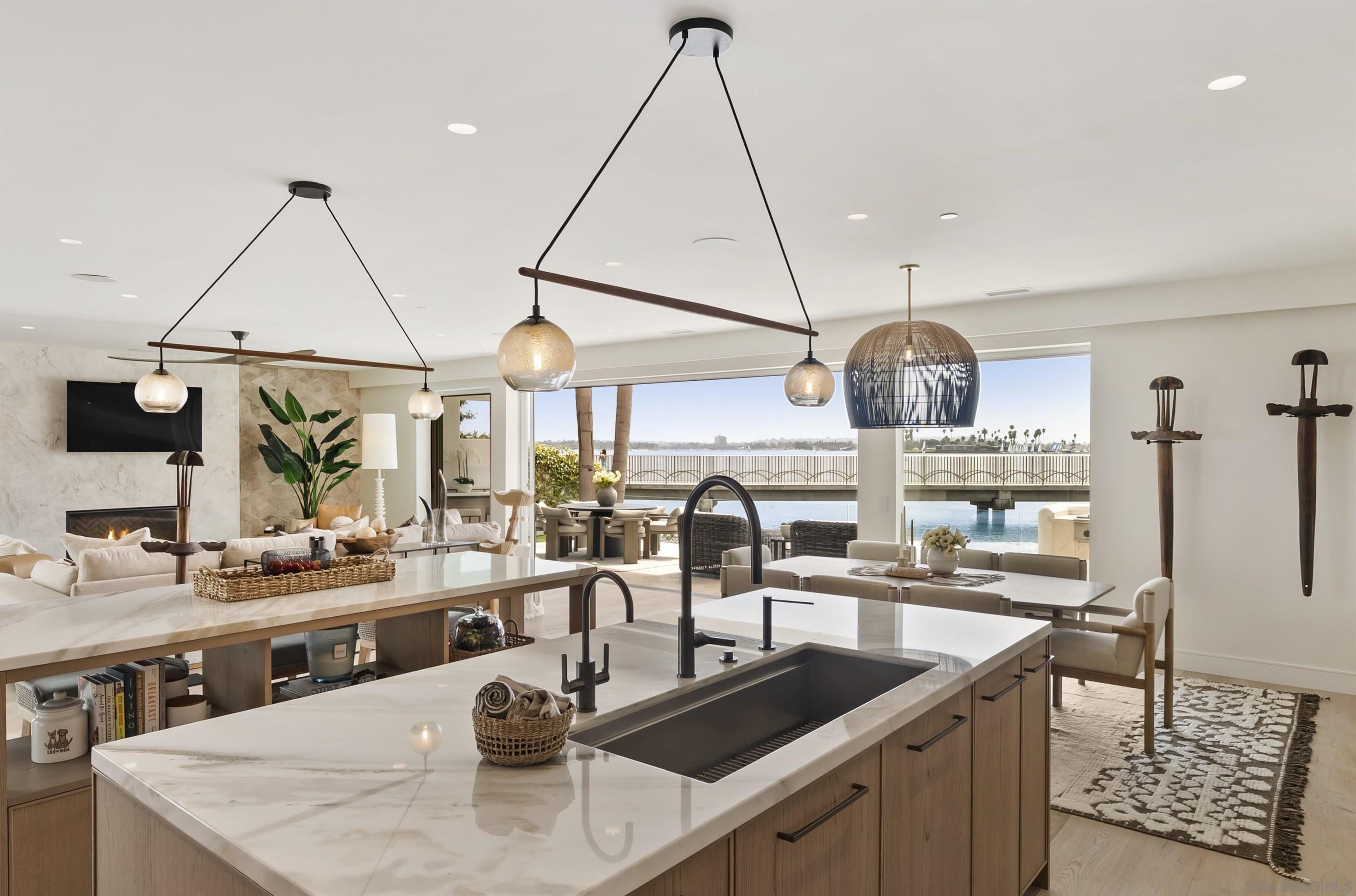 Front Image Thumbnail for SD260003461