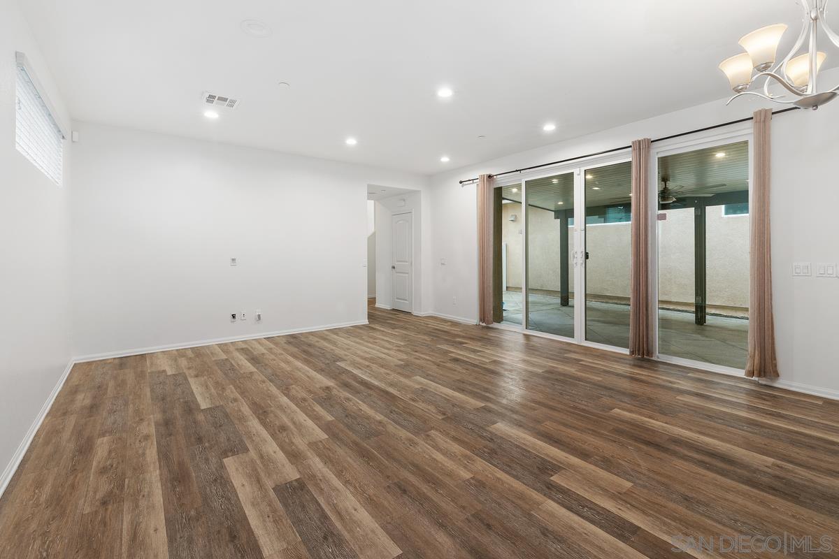 Detail Gallery Image 5 of 24 For 1350  Ortega St, Chula Vista,  CA 91913 - 5 Beds | 4 Baths