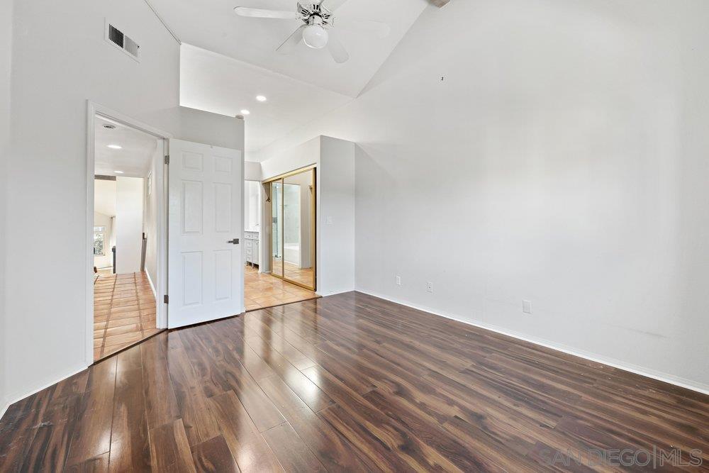 Detail Gallery Image 11 of 25 For 8585  via Mallorca  #238,  La Jolla,  CA 92037 - 2 Beds | 2 Baths