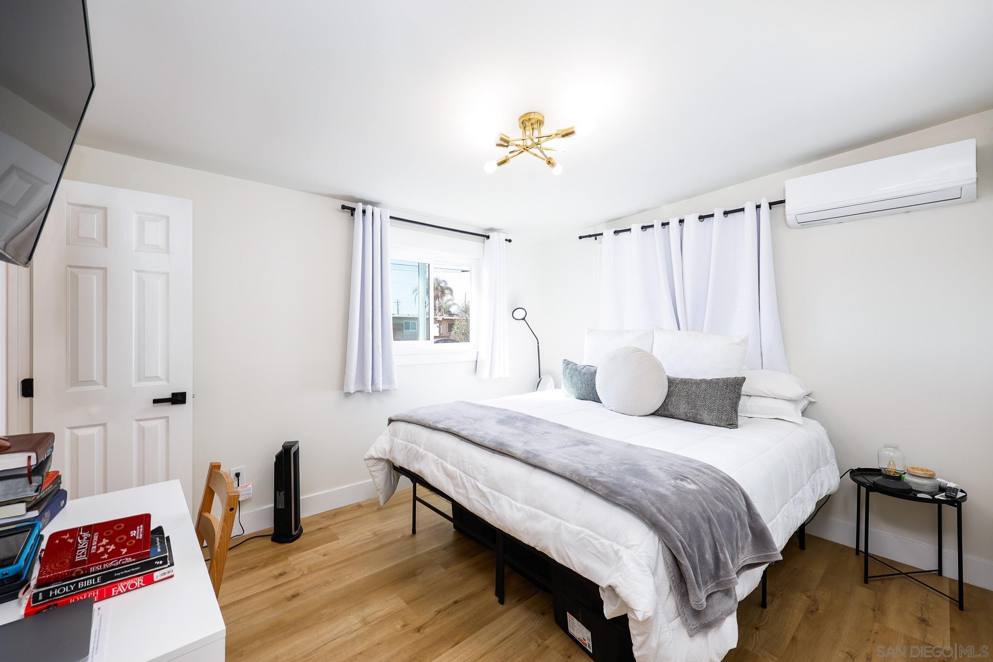 Detail Gallery Image 17 of 41 For 1128  Hemlock Ave, Imperial Beach,  CA 91932 - 4 Beds | 3 Baths