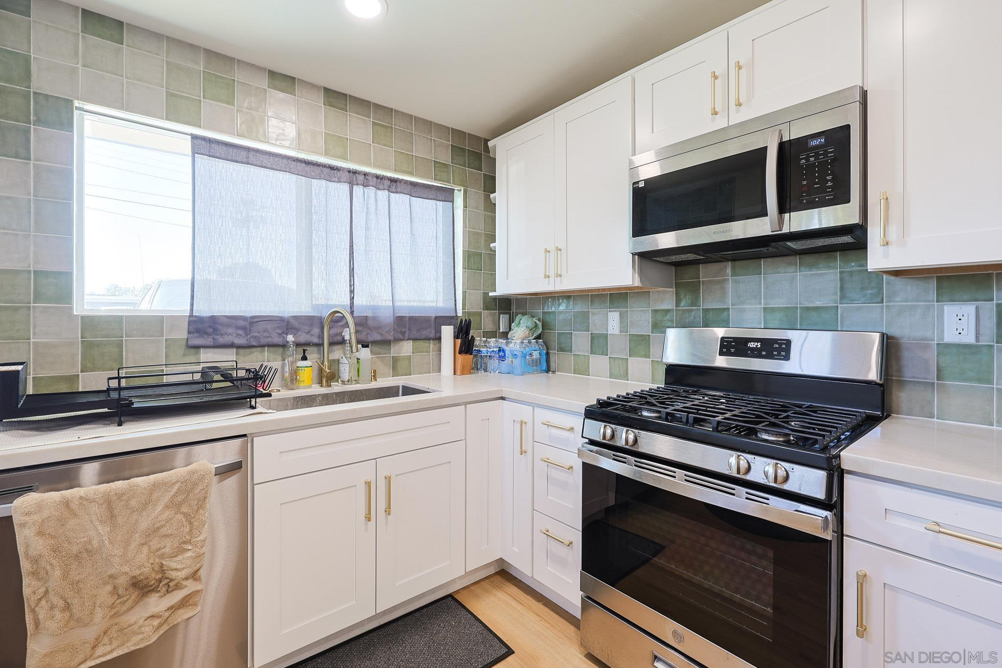 Detail Gallery Image 26 of 41 For 1128  Hemlock Ave, Imperial Beach,  CA 91932 - 4 Beds | 3 Baths