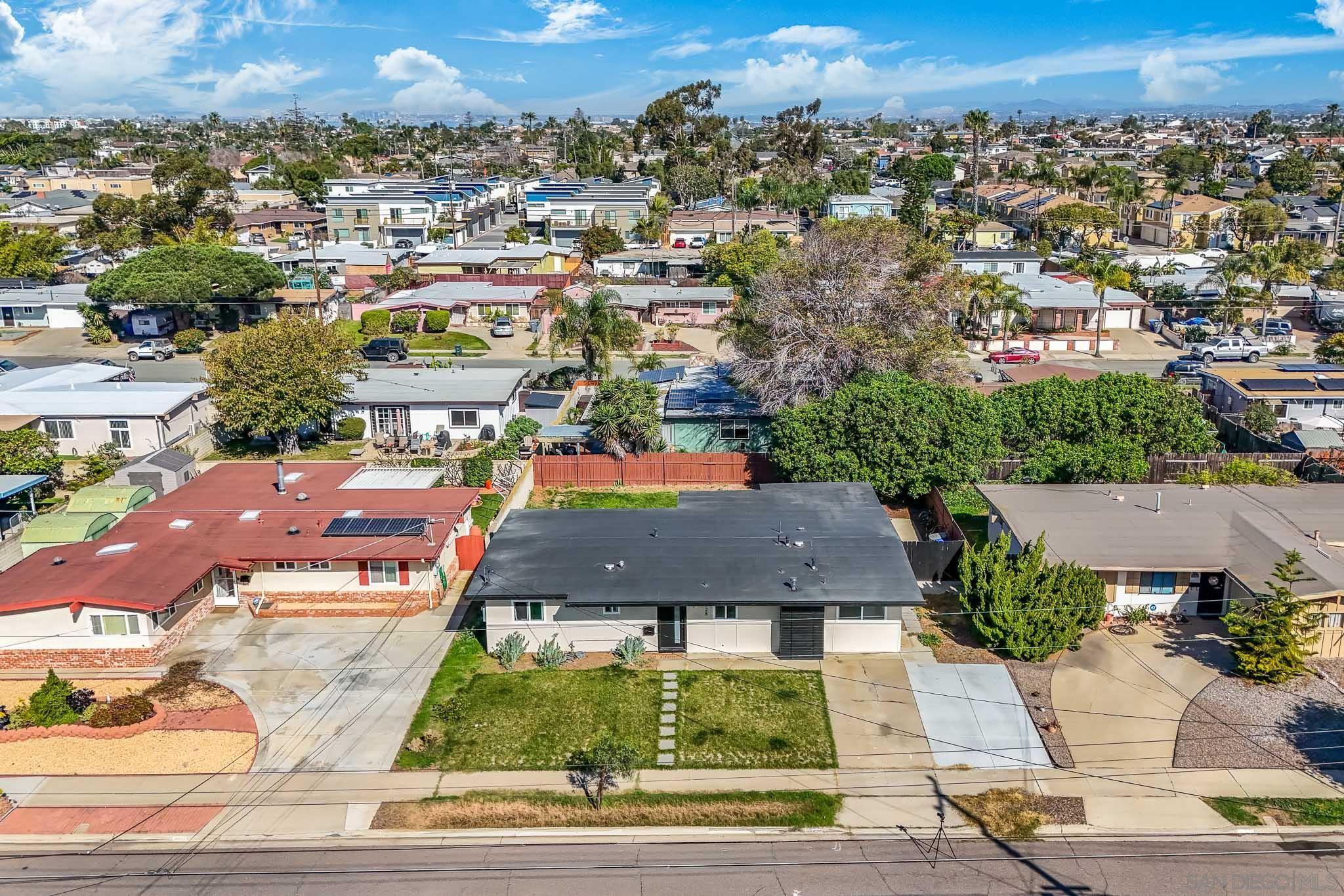 Detail Gallery Image 37 of 41 For 1128  Hemlock Ave, Imperial Beach,  CA 91932 - 4 Beds | 3 Baths