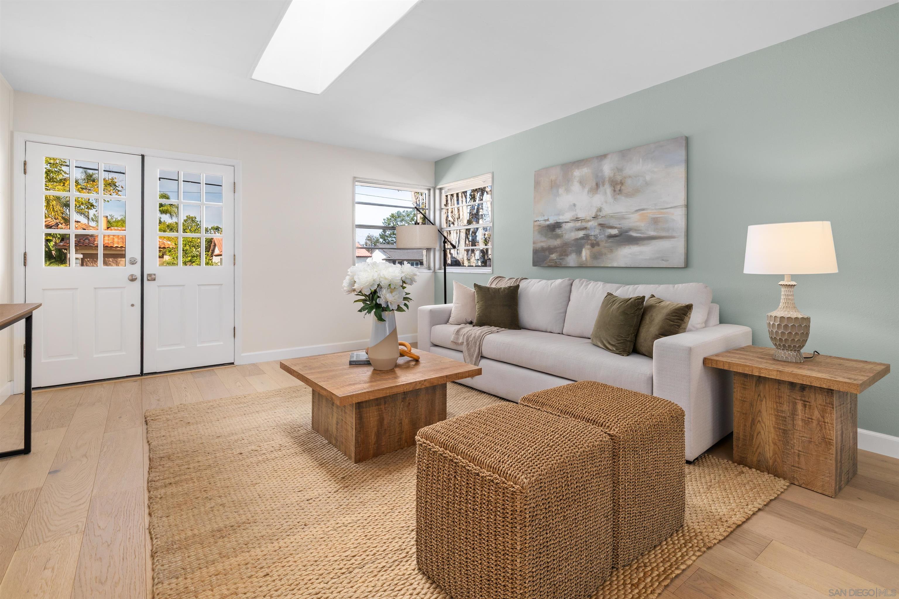 Detail Gallery Image 7 of 36 For 5253  Diane Ave, San Diego,  CA 92117 - 4 Beds | 2 Baths