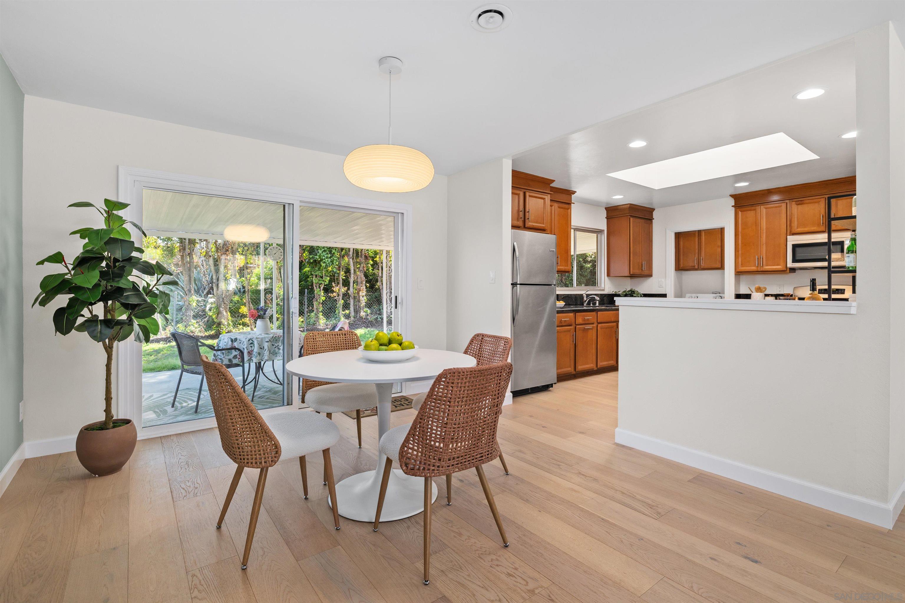 Detail Gallery Image 9 of 36 For 5253  Diane Ave, San Diego,  CA 92117 - 4 Beds | 2 Baths