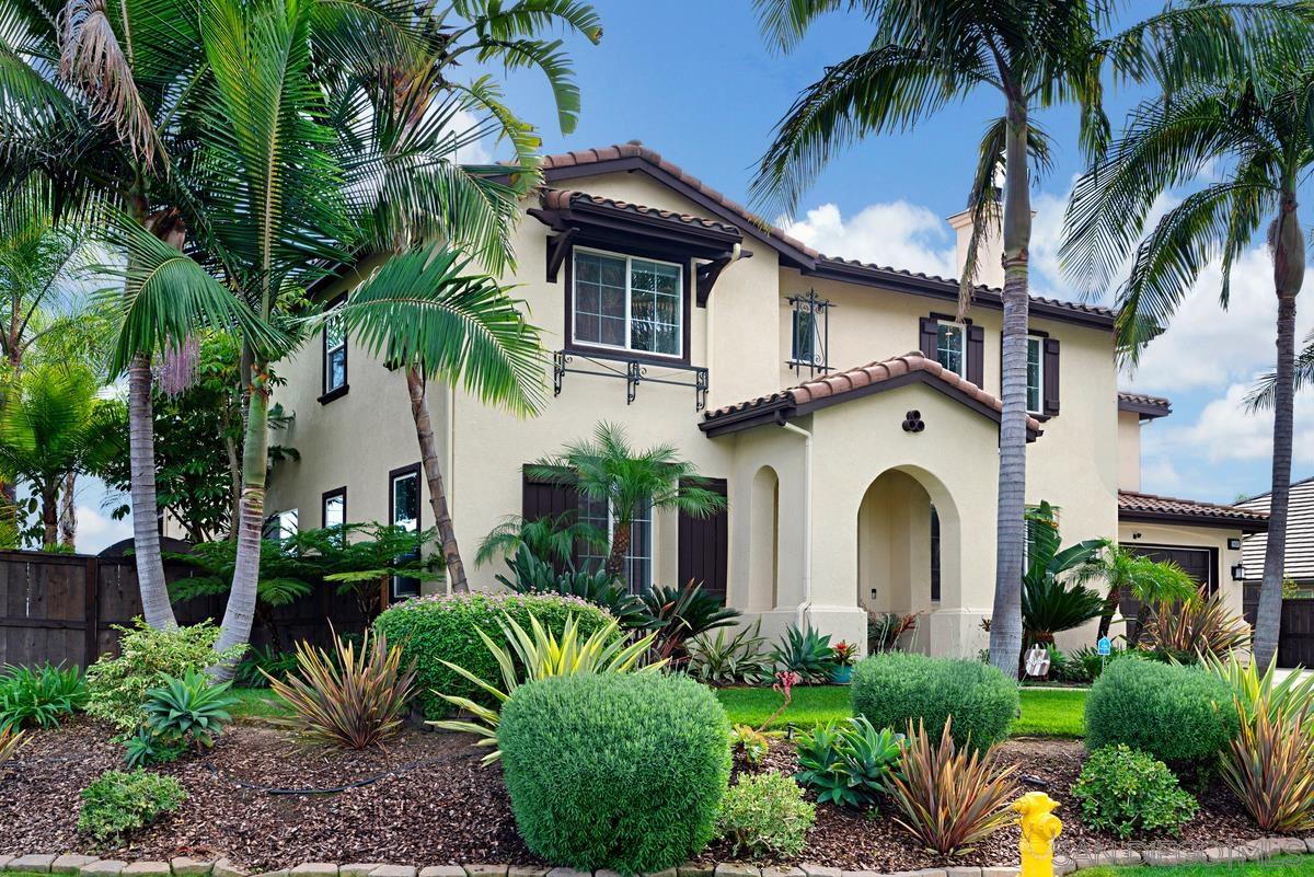 Detail Gallery Image 2 of 51 For 10689  Laurel Path, Escondido,  CA 92026 - 6 Beds | 4/1 Baths