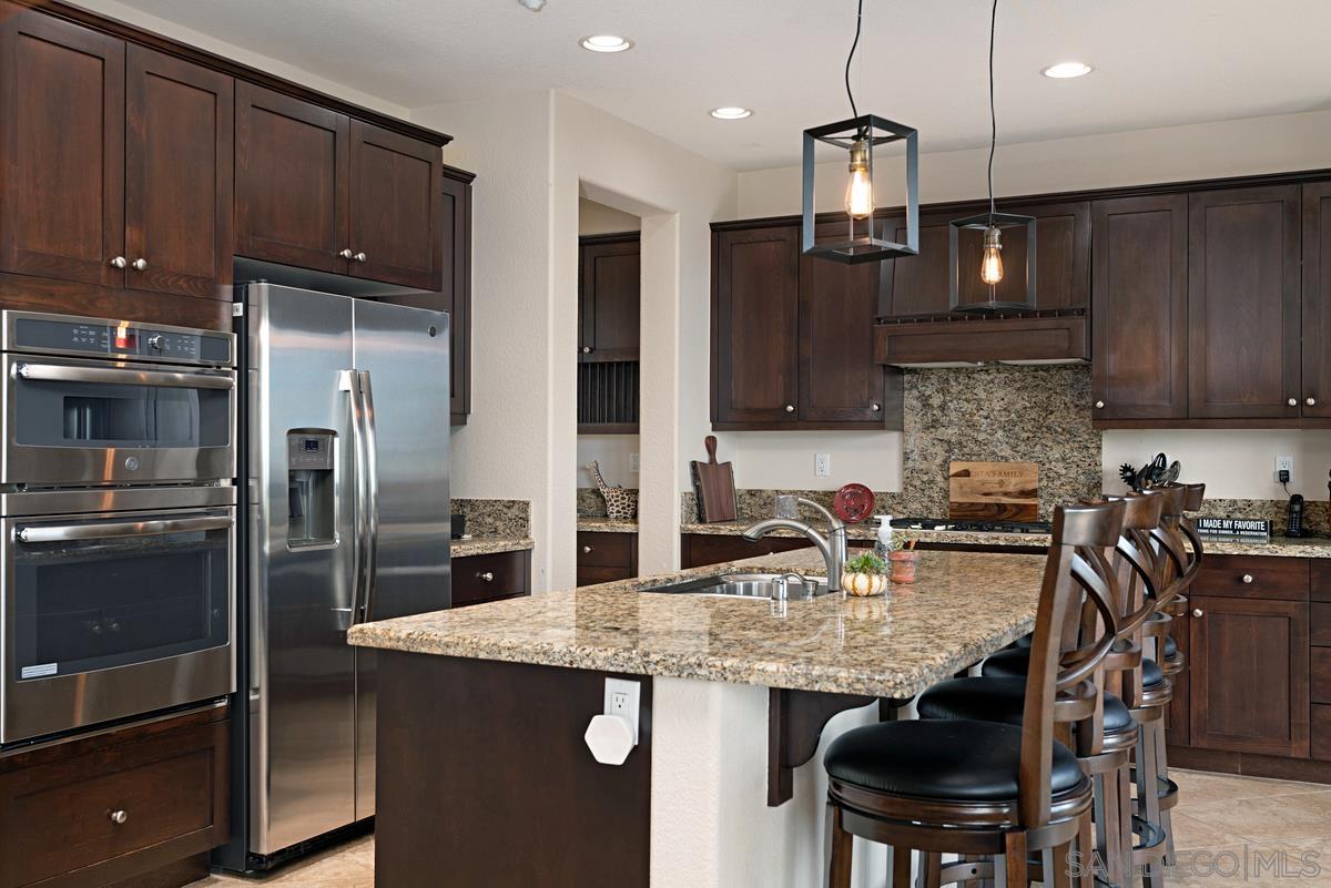 Detail Gallery Image 15 of 51 For 10689  Laurel Path, Escondido,  CA 92026 - 6 Beds | 4/1 Baths