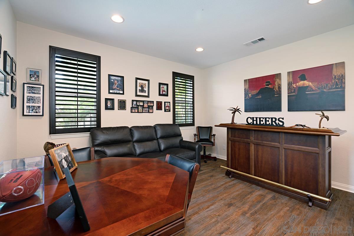 Detail Gallery Image 8 of 51 For 10689  Laurel Path, Escondido,  CA 92026 - 6 Beds | 4/1 Baths