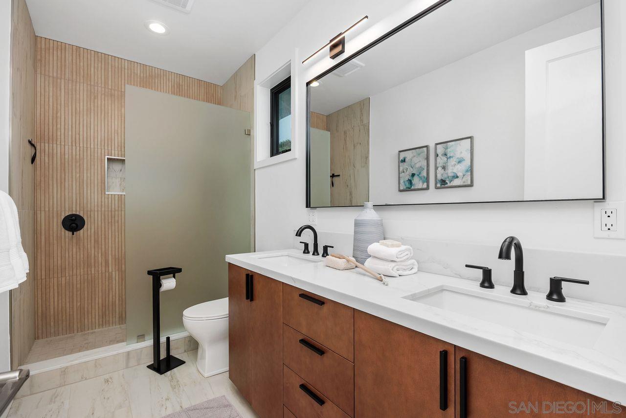 Detail Gallery Image 21 of 44 For 5303  Los Robles, Carlsbad,  CA 92008 - 5 Beds | 3/1 Baths