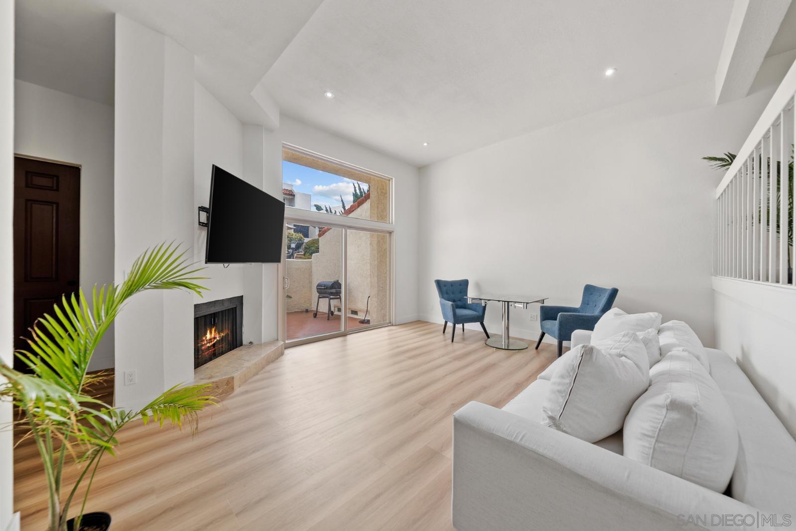 Detail Gallery Image 11 of 36 For 7410  Caminito Carlotta, San Diego,  CA 92120 - 2 Beds | 2/1 Baths