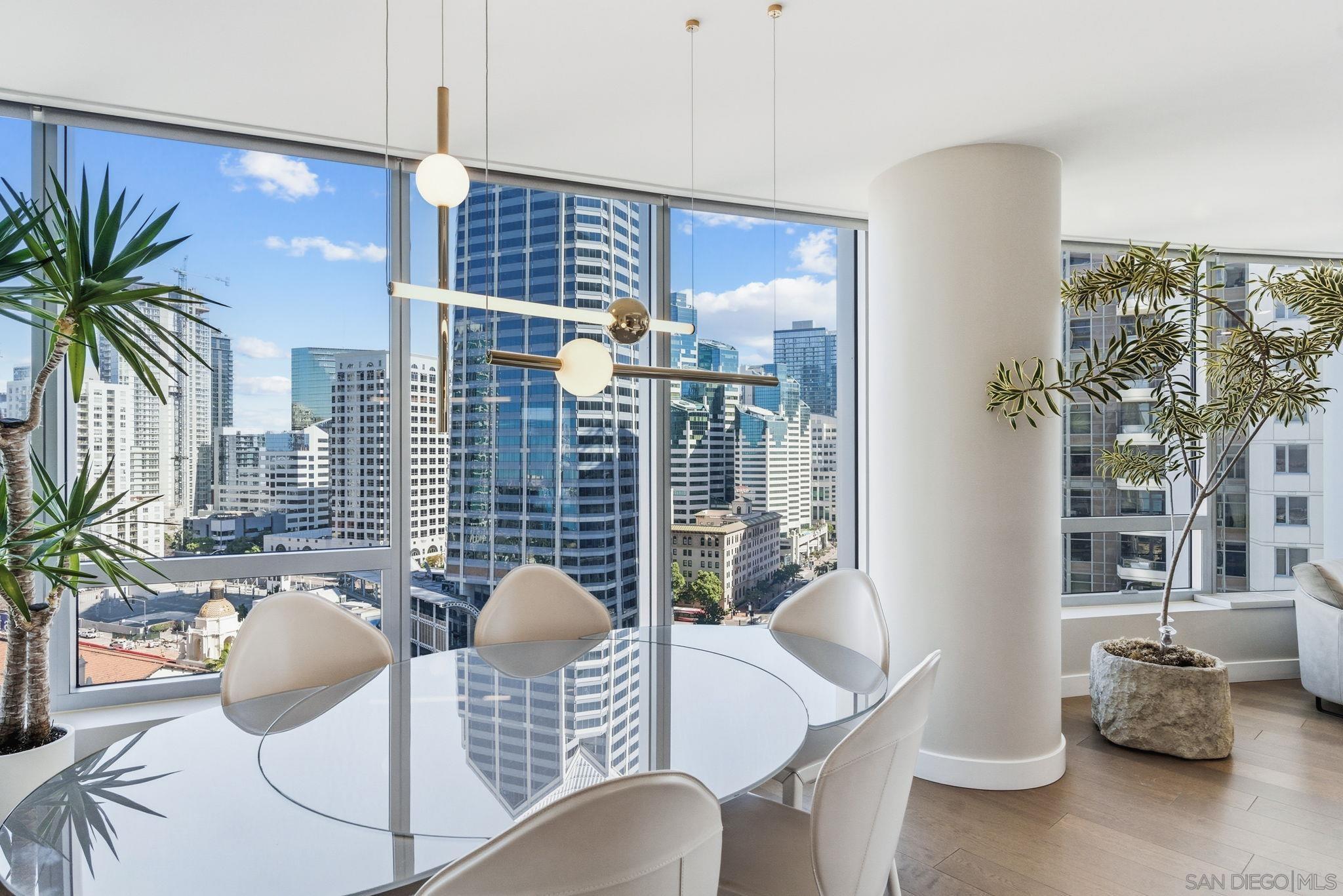 Detail Gallery Image 12 of 59 For 888 W E Street  1705, San Diego,  CA 92101 - 2 Beds | 2 Baths